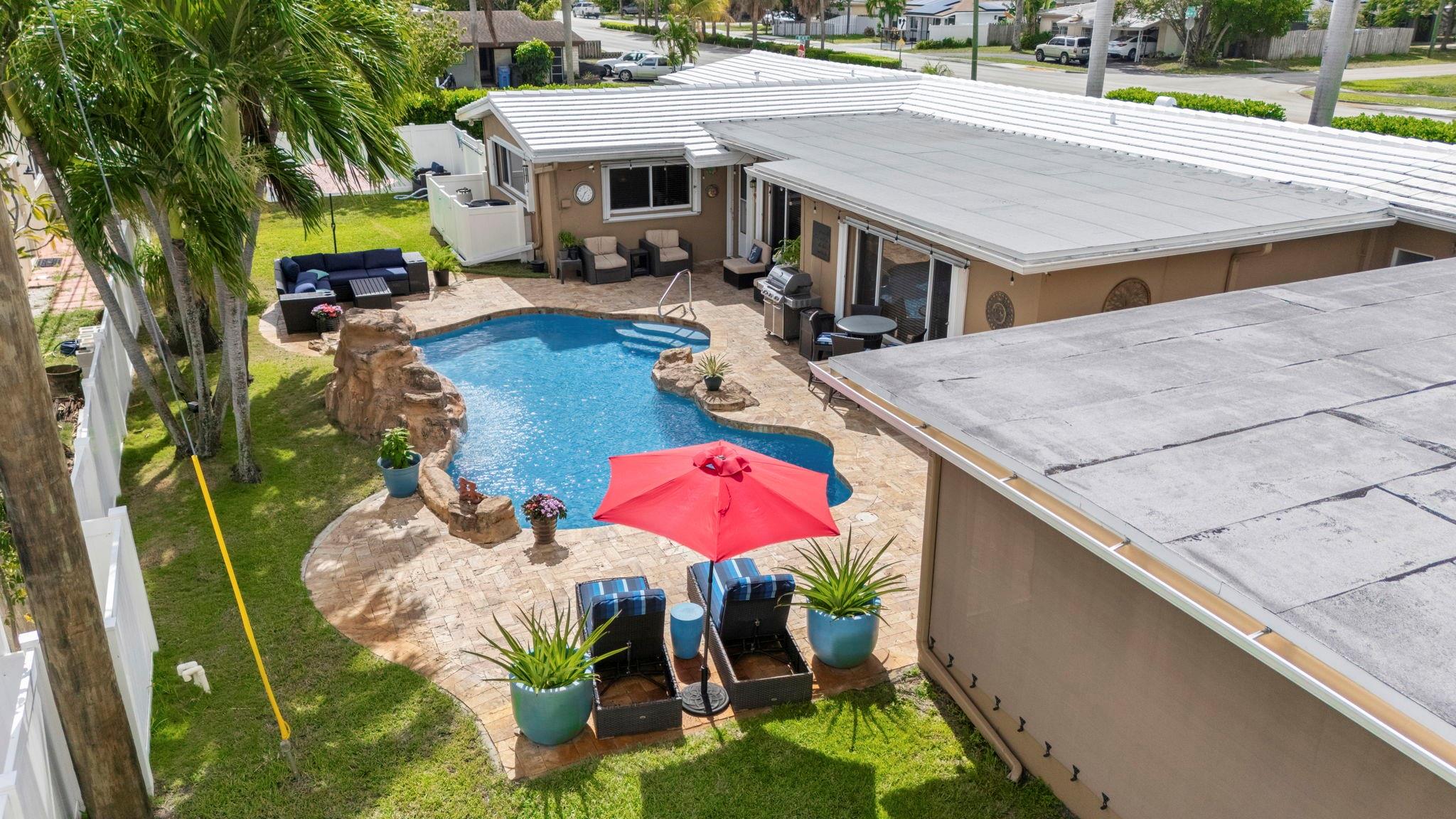 NORTH ANDREWS GARDENS FIR - Residential