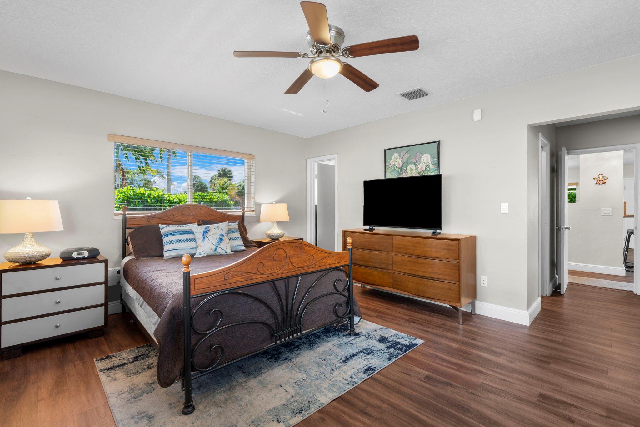 NORTH ANDREWS GARDENS FIR - Residential