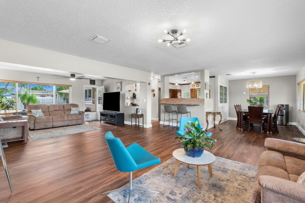 4800 N Andrews Avenue