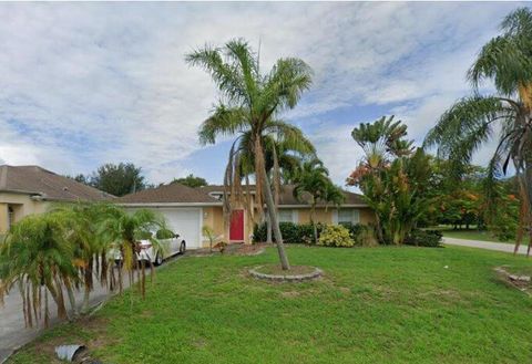 A home in Port St Lucie