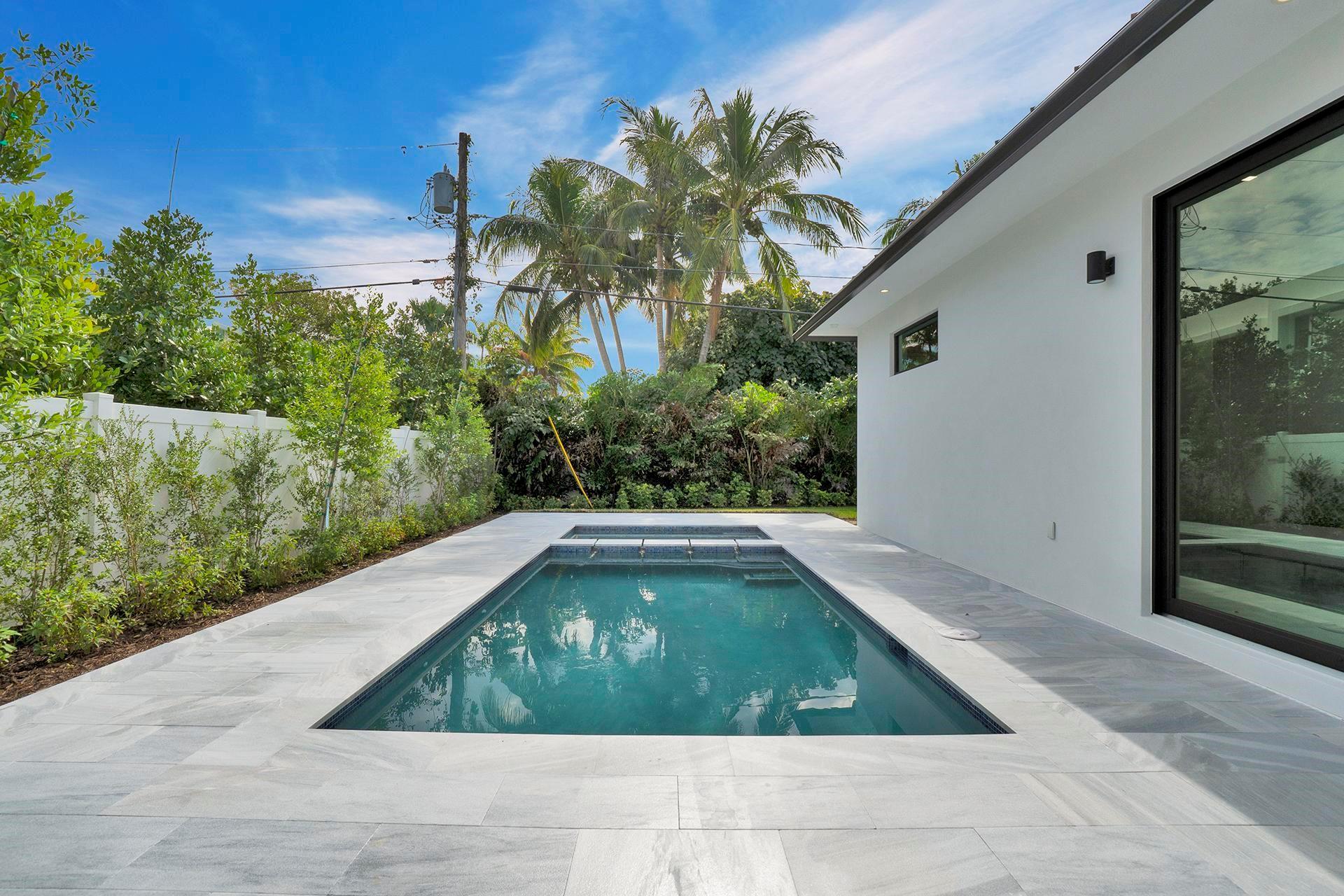 La Hacienda Delray - Residential