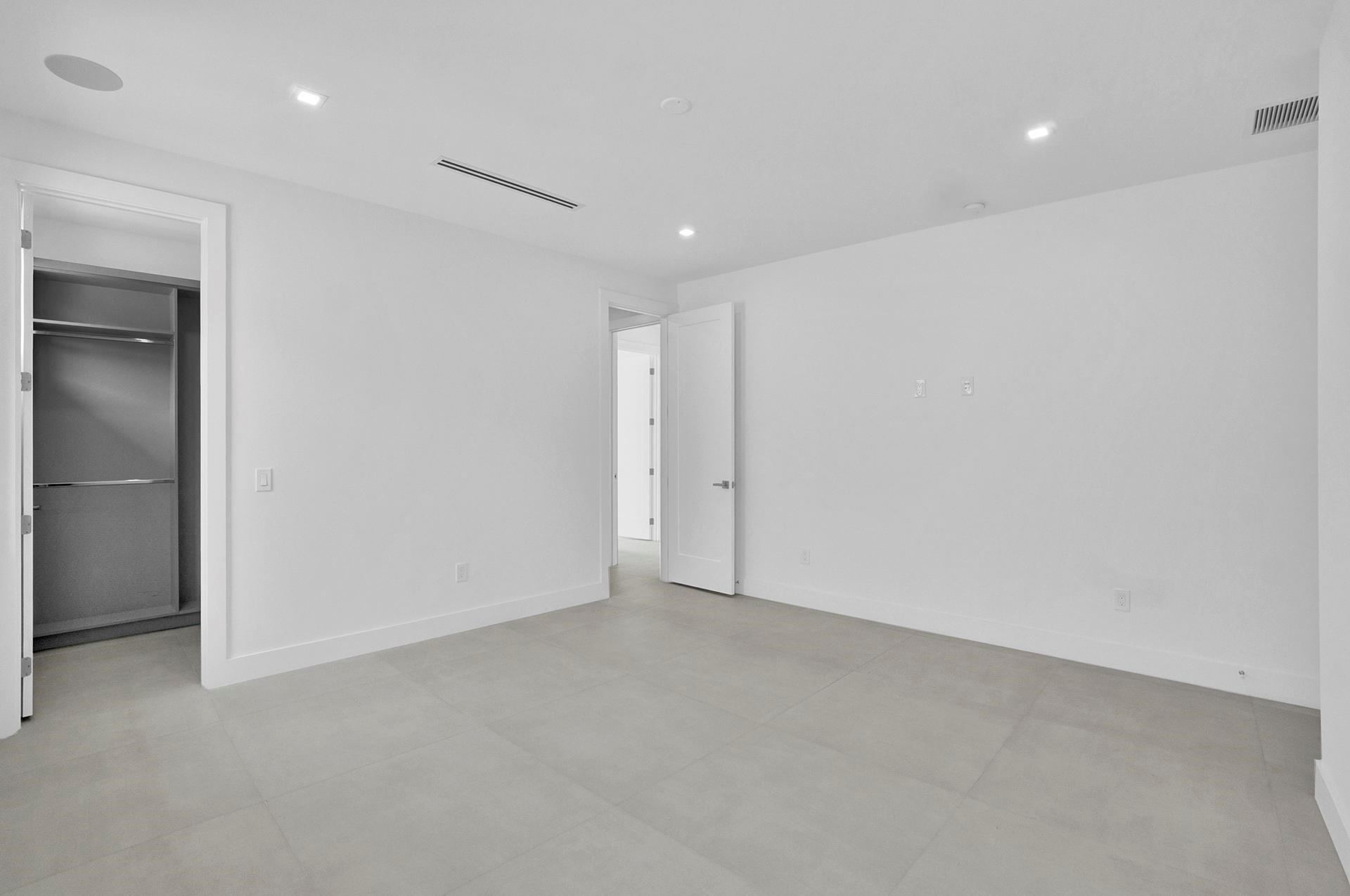 La Hacienda Delray - Residential