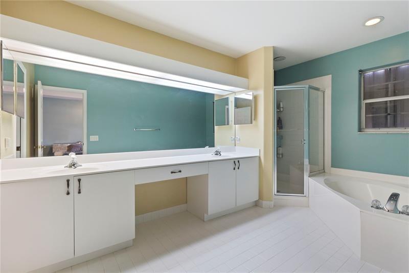 ROYAL PALM VILLAGE - Residential