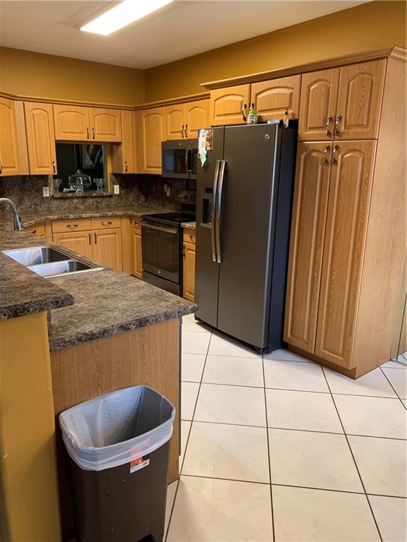 ROYAL PALM VILLAGE - Residential