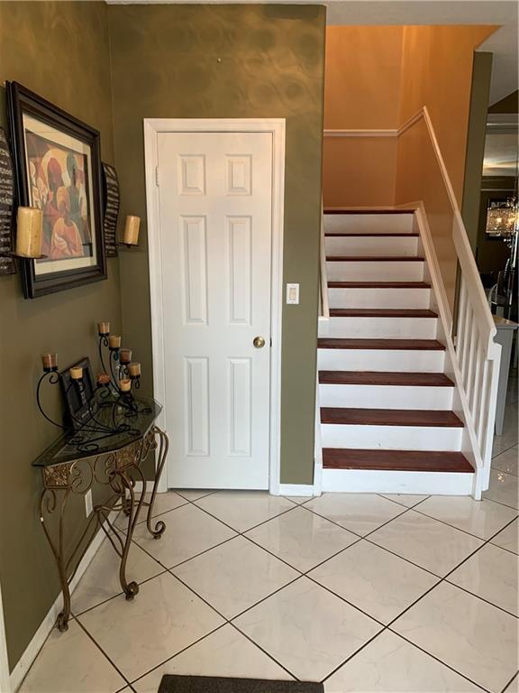 ROYAL PALM VILLAGE - Residential