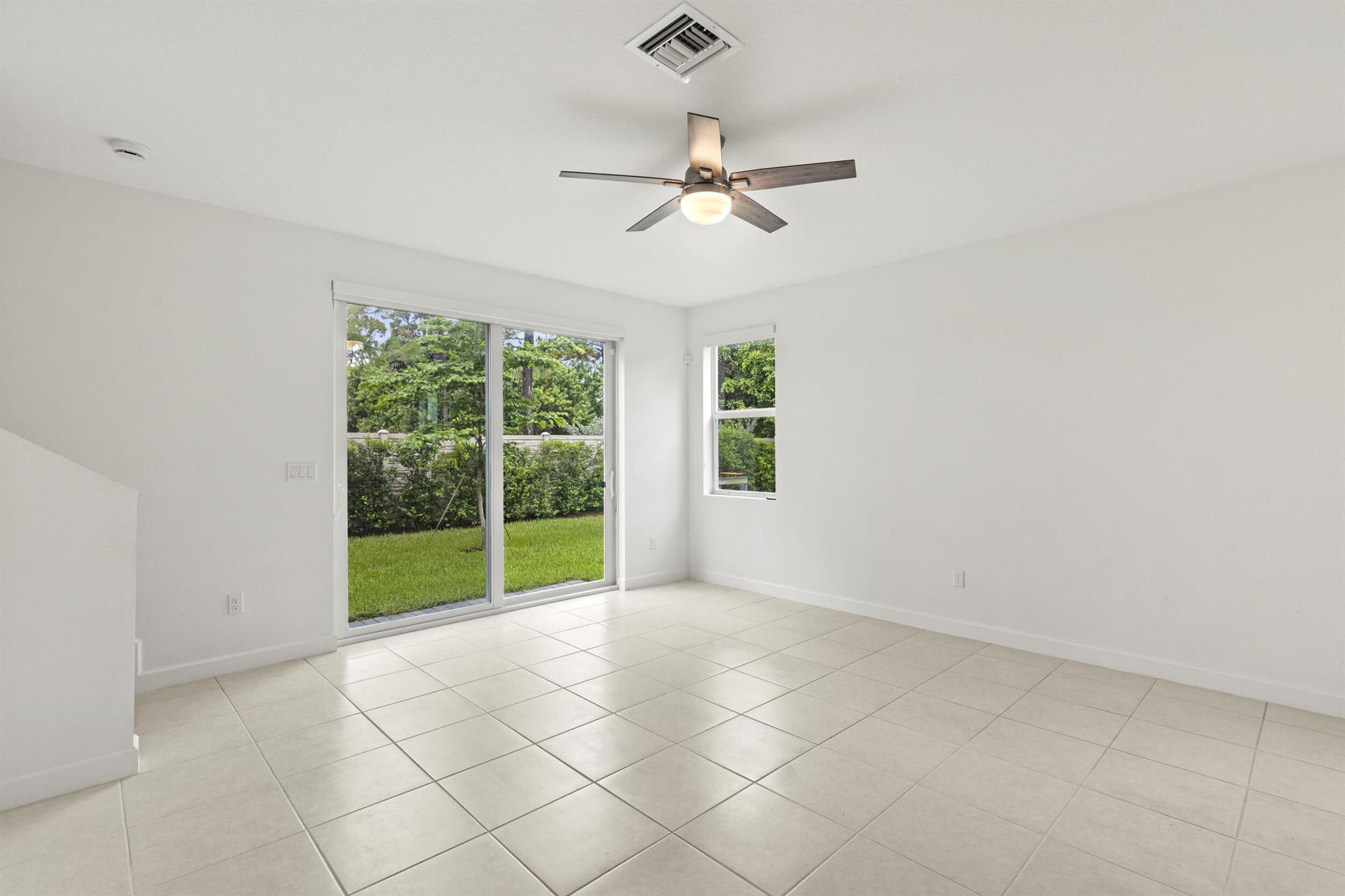 HEATHWOOD RESERVE PUD - Residential Lease