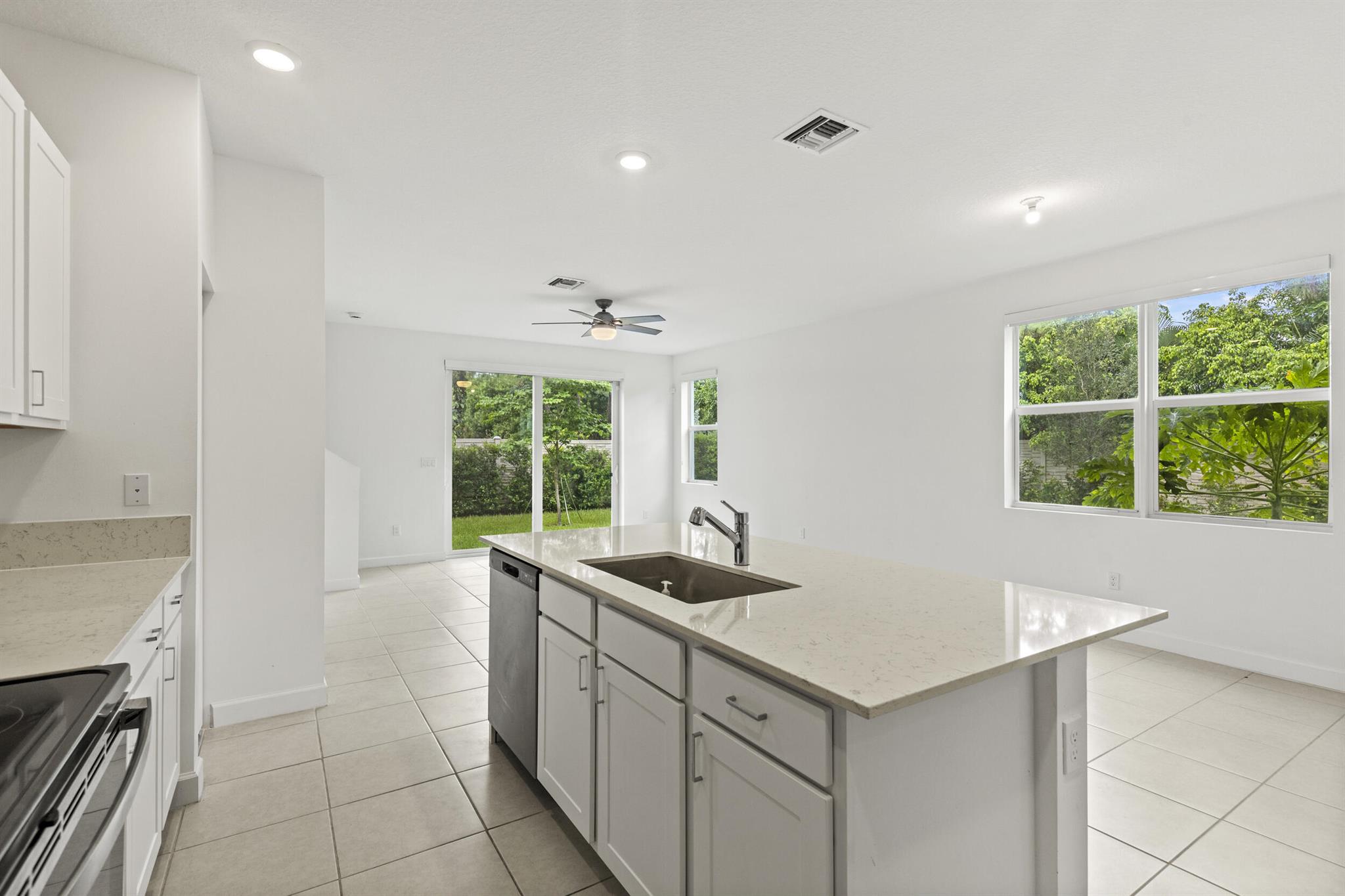 HEATHWOOD RESERVE PUD - Residential Lease