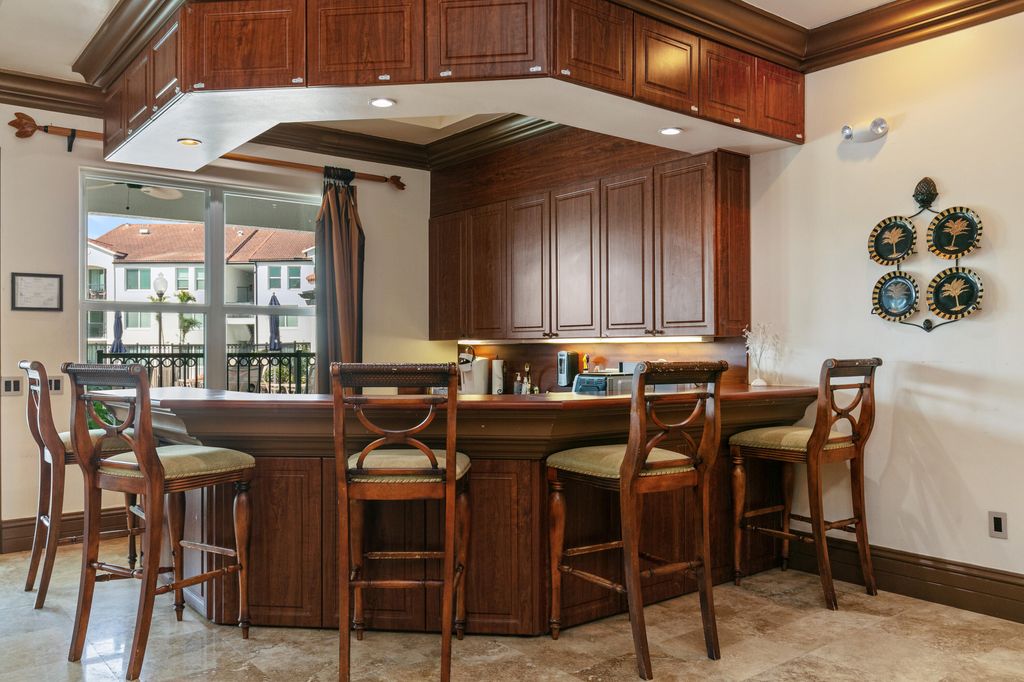 Photo of 619 Villa Circle, Boynton Beach, FL 33435 (MLS # R11157435)