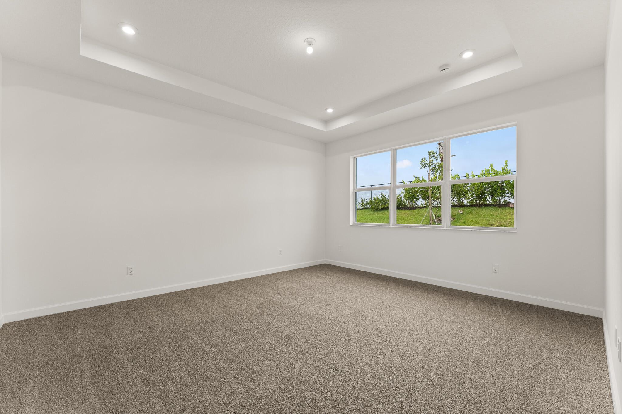 TELARO AT SOUTHERN GROVE - Residential