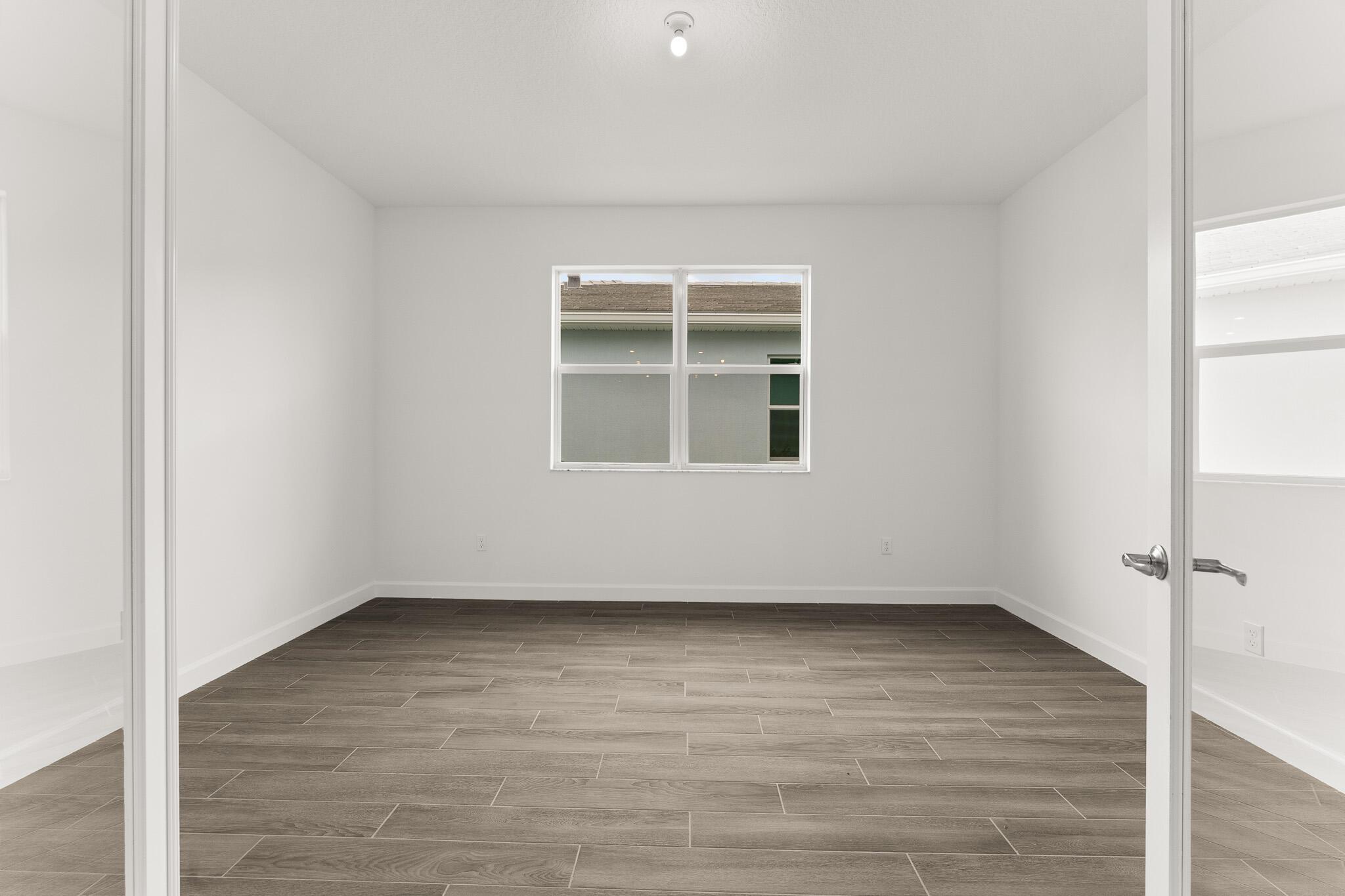 TELARO AT SOUTHERN GROVE - Residential