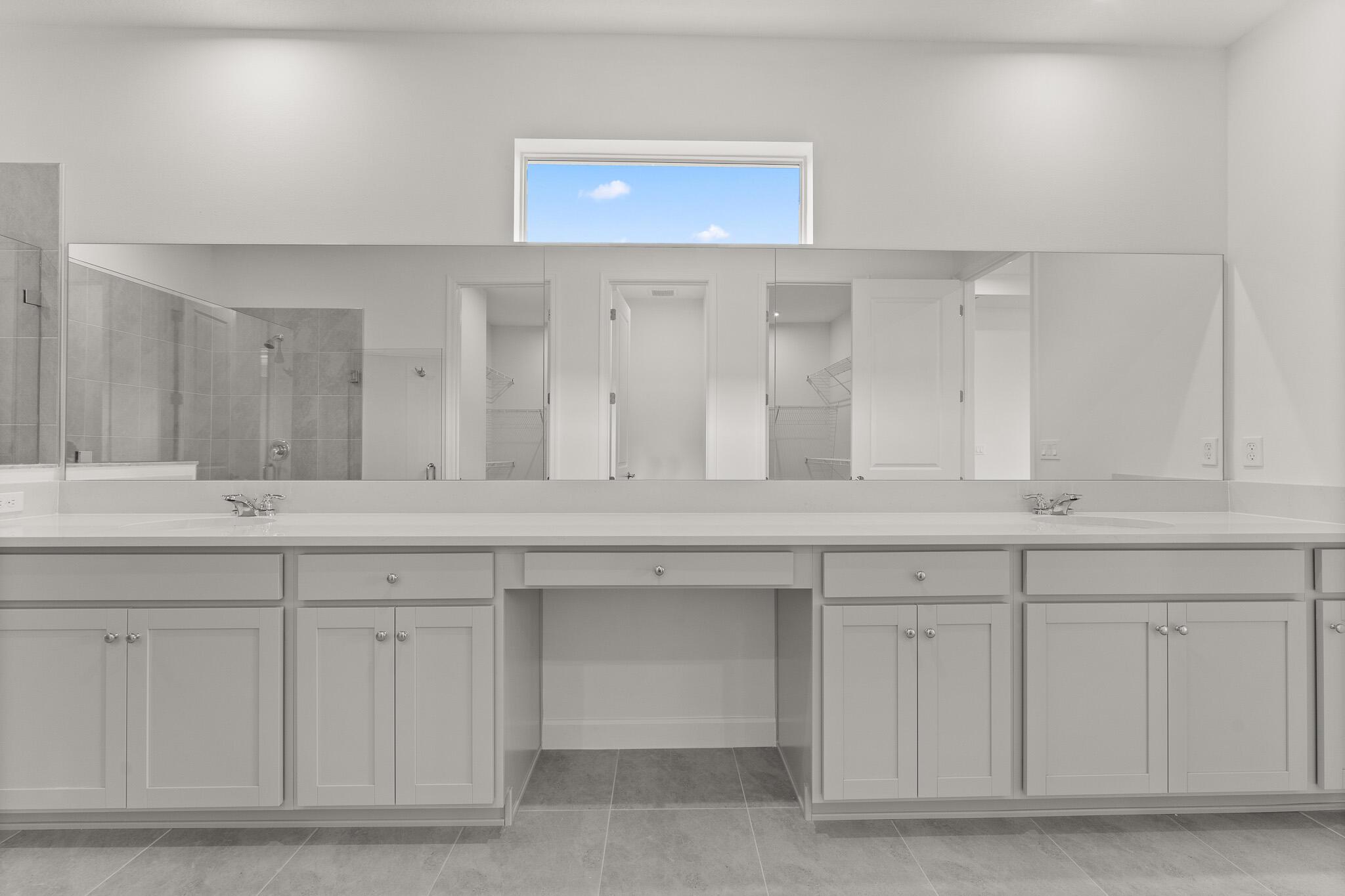 TELARO AT SOUTHERN GROVE - Residential