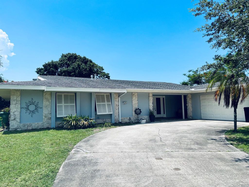 Photo of 1785 SE Westmoreland Boulevard #B, Port Saint Lucie, FL 34952 (MLS # R11002007)