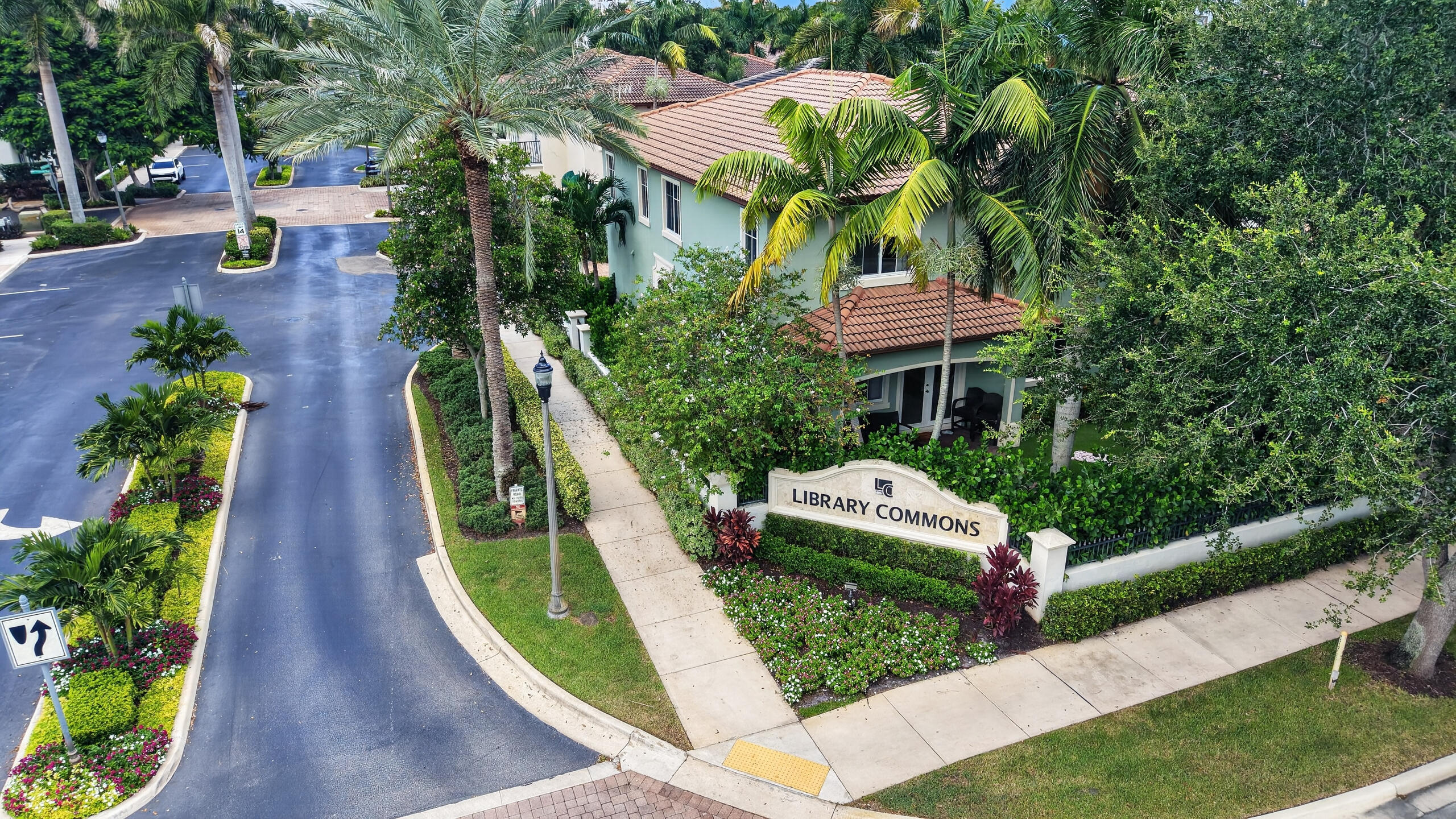 125 NW GARDENER Street