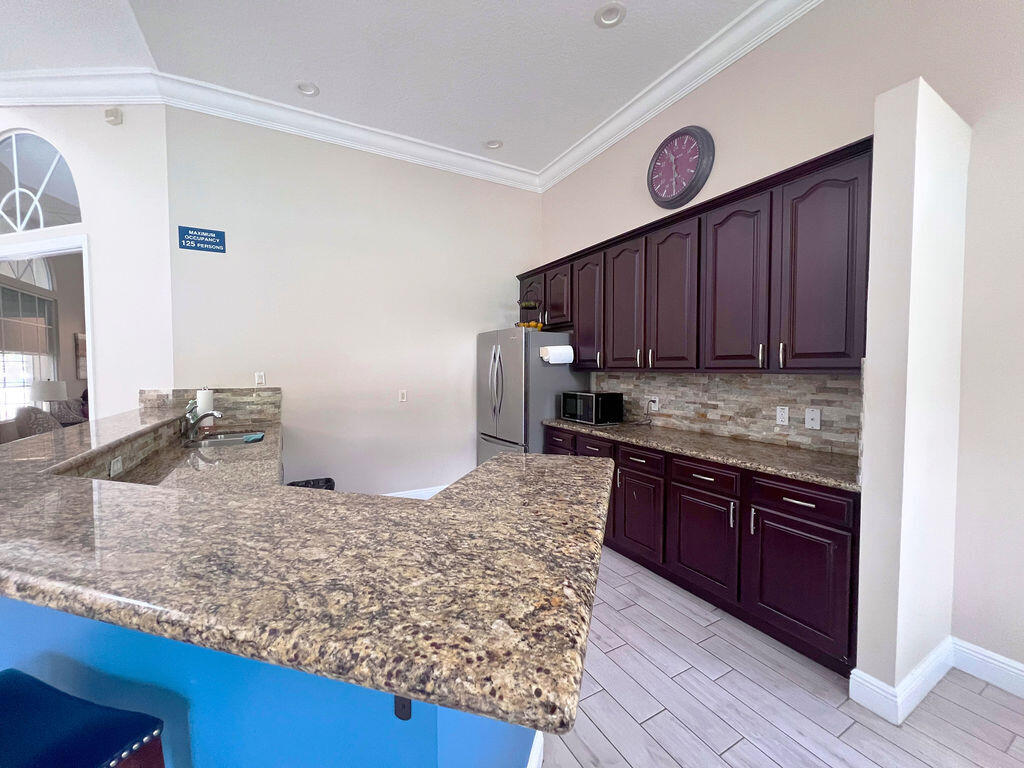 ANTHONY GROVES PH 1 - Residential Lease