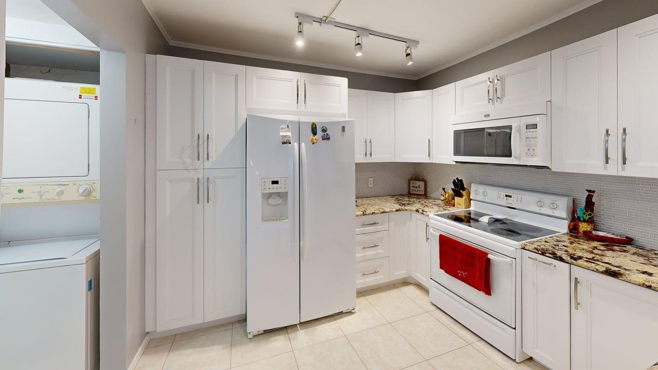 4252 Palm Bay Cir D