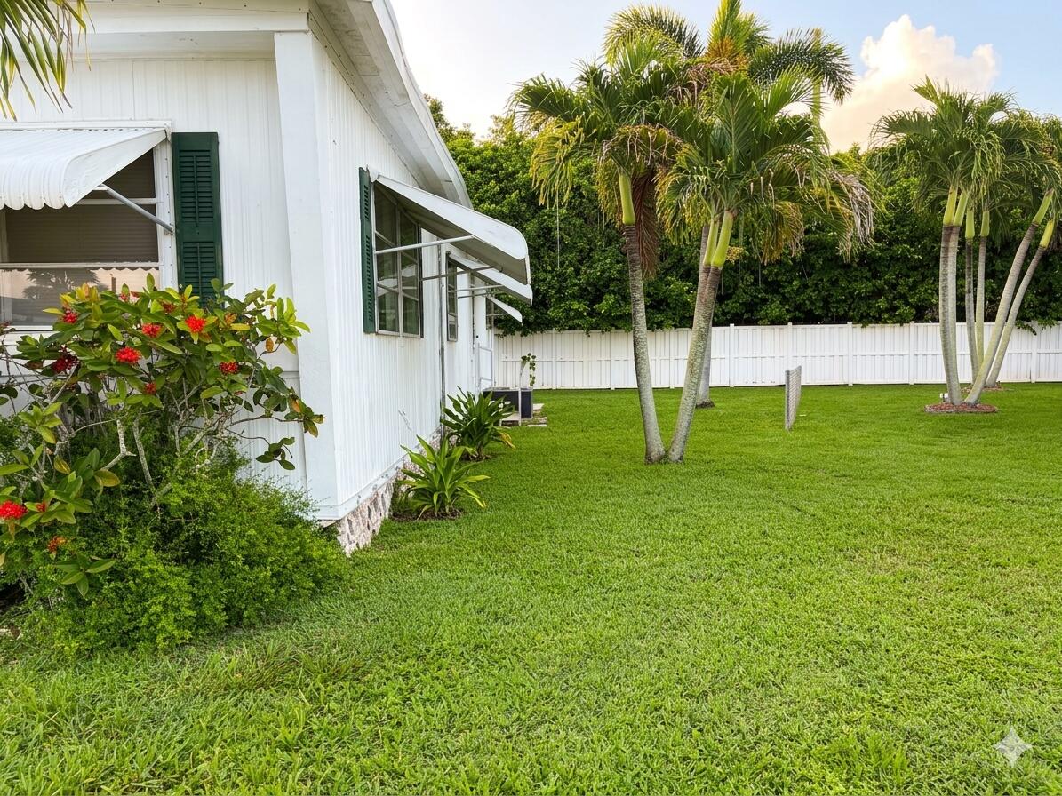 4084 Bougainvillea Road W