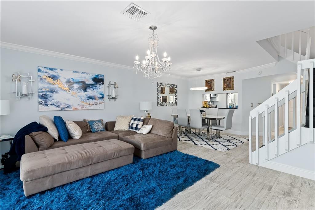 BOCA WALK - Residential