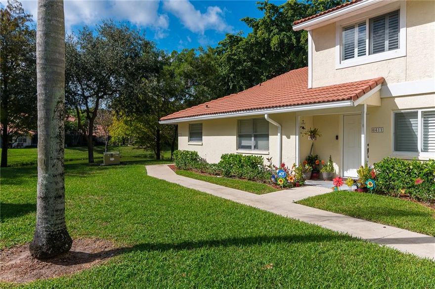 Newly Renovated Lake Front Home, Two Primary Bedrooms, each with an On-Suite Private Full bathroom with Glass Enclosures and Walk In Closets. Modern Open Kitchen with Stainless Steel Appliances, White Shaker Cabinets and Quartz Countertops. New Porcelain and Laminate Flooring Throughout. Pantry, Breakfast area, Formal Dining and Living room overlook the Lake, with Plantation Shutters and Impact windows and Doors. Washer and Dryer Upstairs. First Floor Powder Room. Primary Bathroom features Resort Style Shower Panel Tower System, Hydro-Therapeutic Rain Massage with Jets, Jacuzzi Bathtub with Acrylic Drain. Community Pool & Jacuzzi. Top Rated Schools. Verde Elementary School, Omni Middle School, Spanish River High School. Great location!