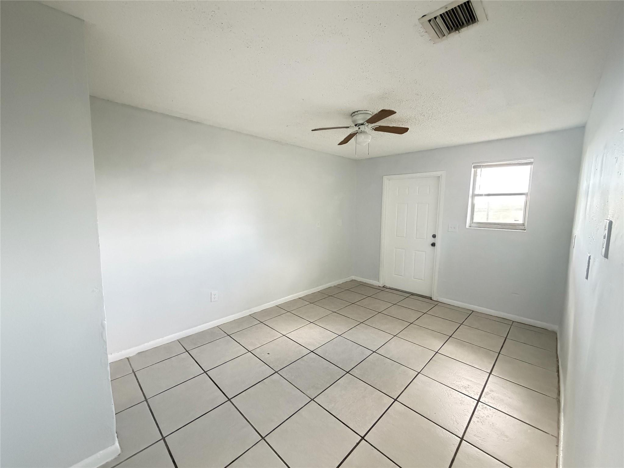 Washington Park Fourth Ad - Residential Lease