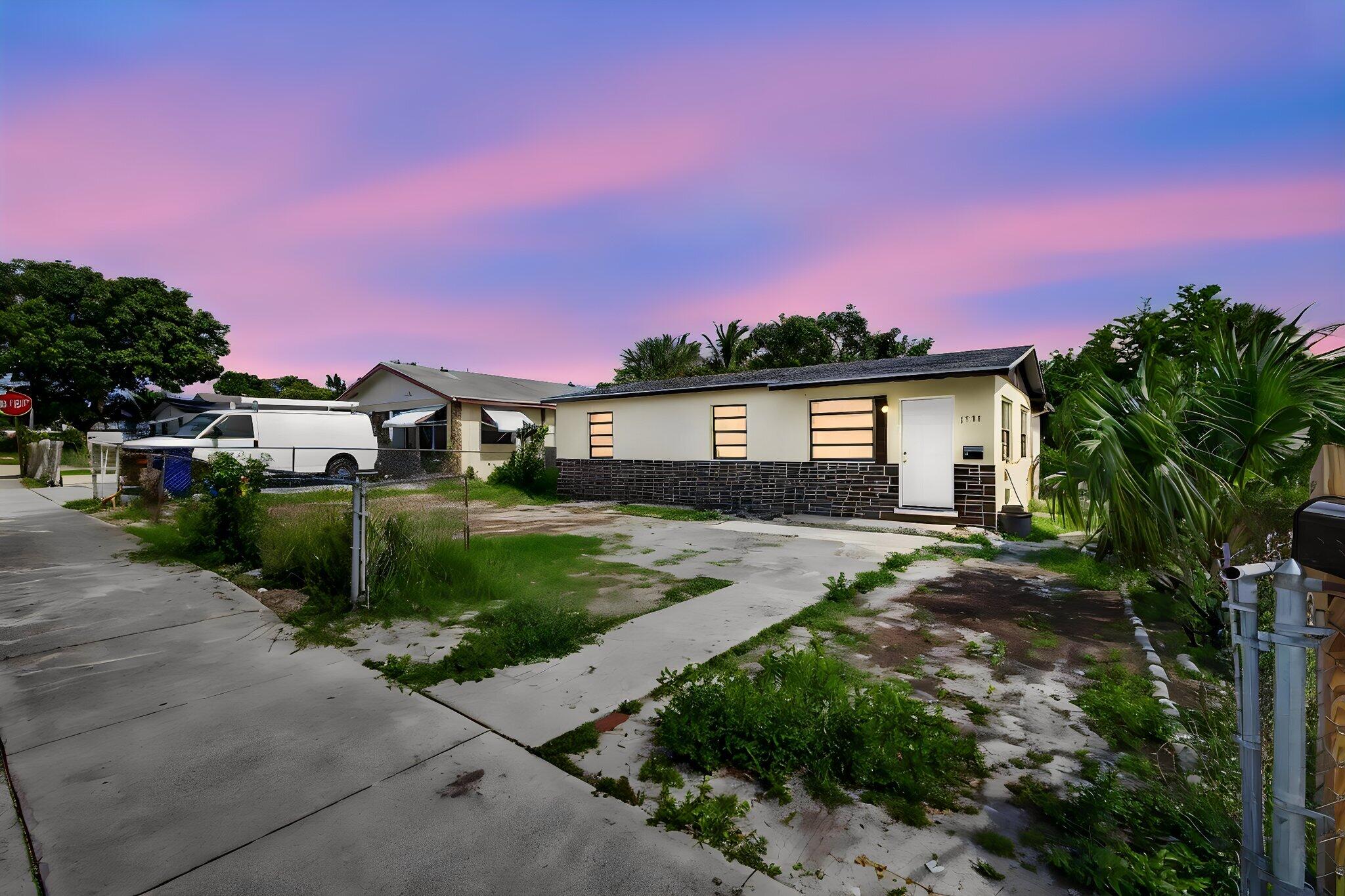 1511 W 32nd Street, West Palm Beach FL 33404
