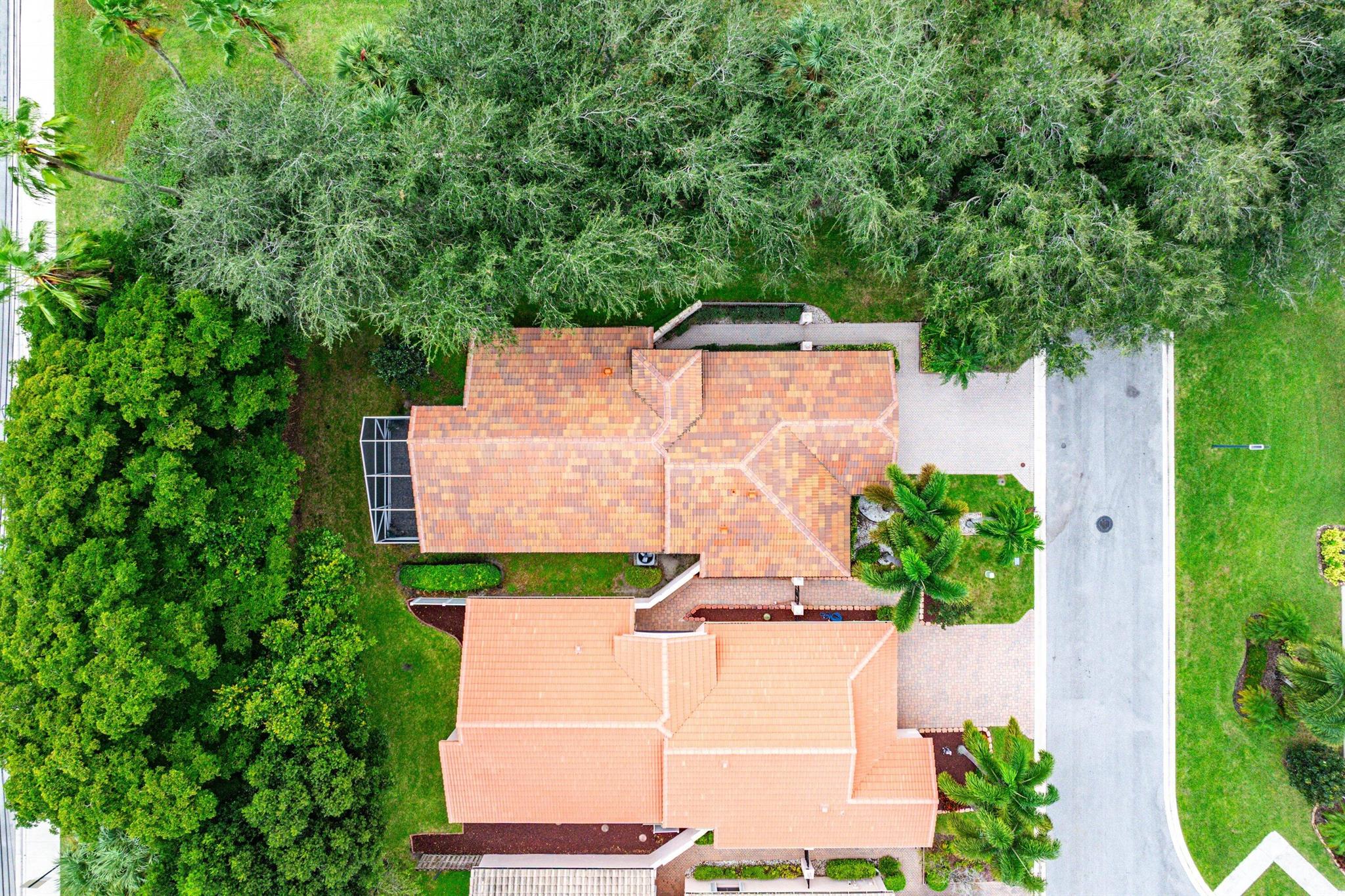 CASCADE LAKES - Residential