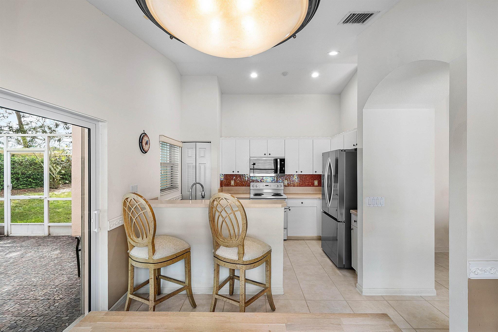 CASCADE LAKES - Residential