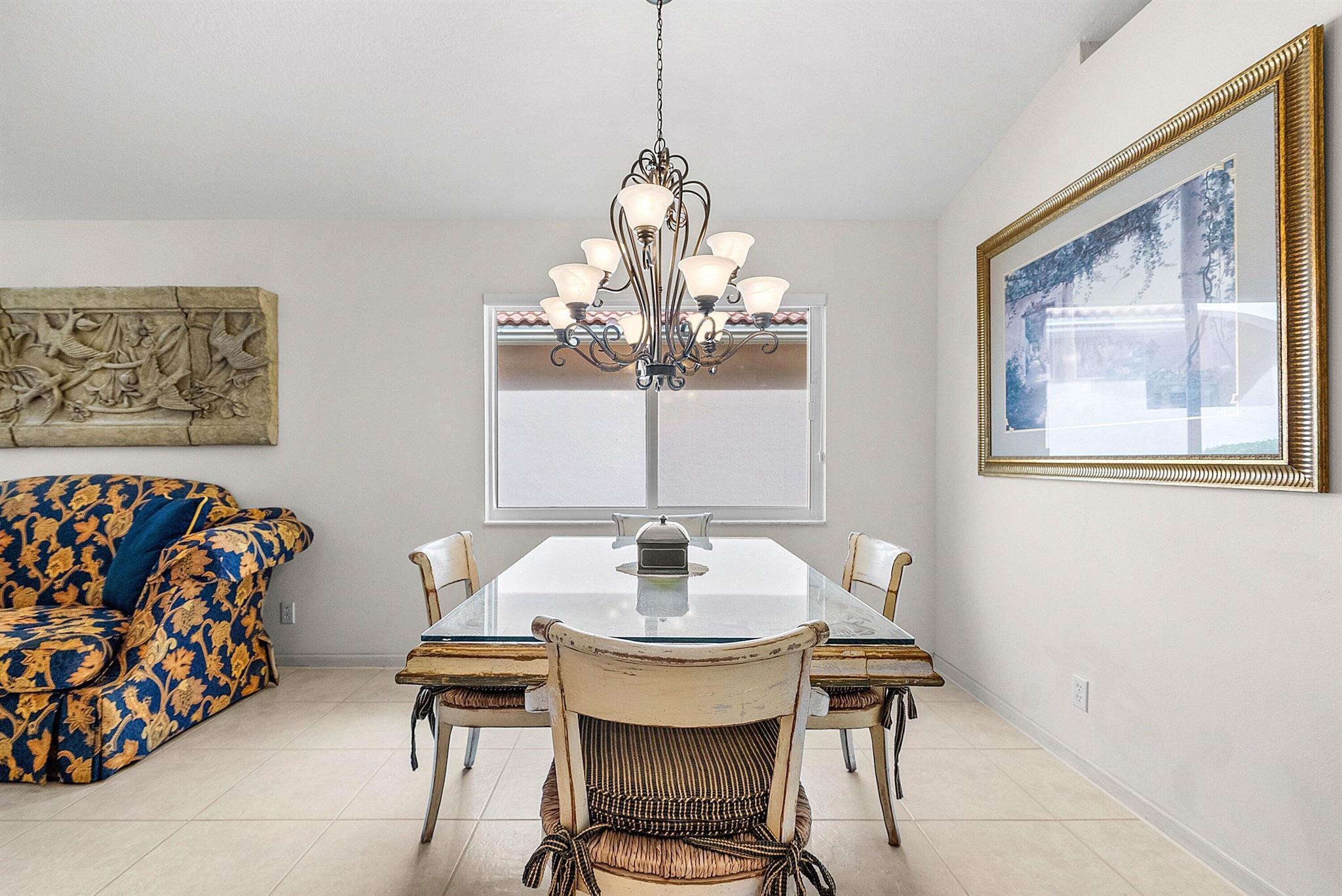 CASCADE LAKES - Residential