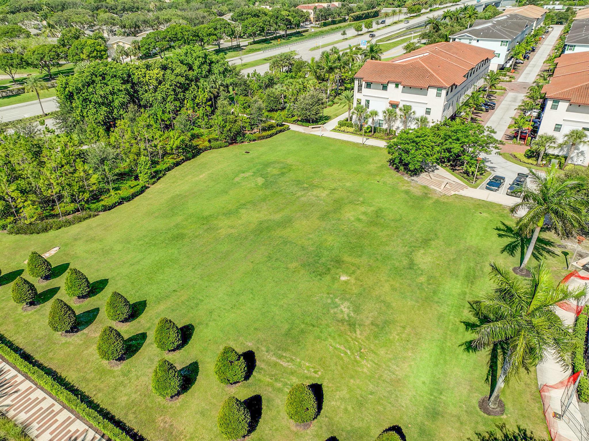 ALTON NEIGHBORHOOD - Residential Lease