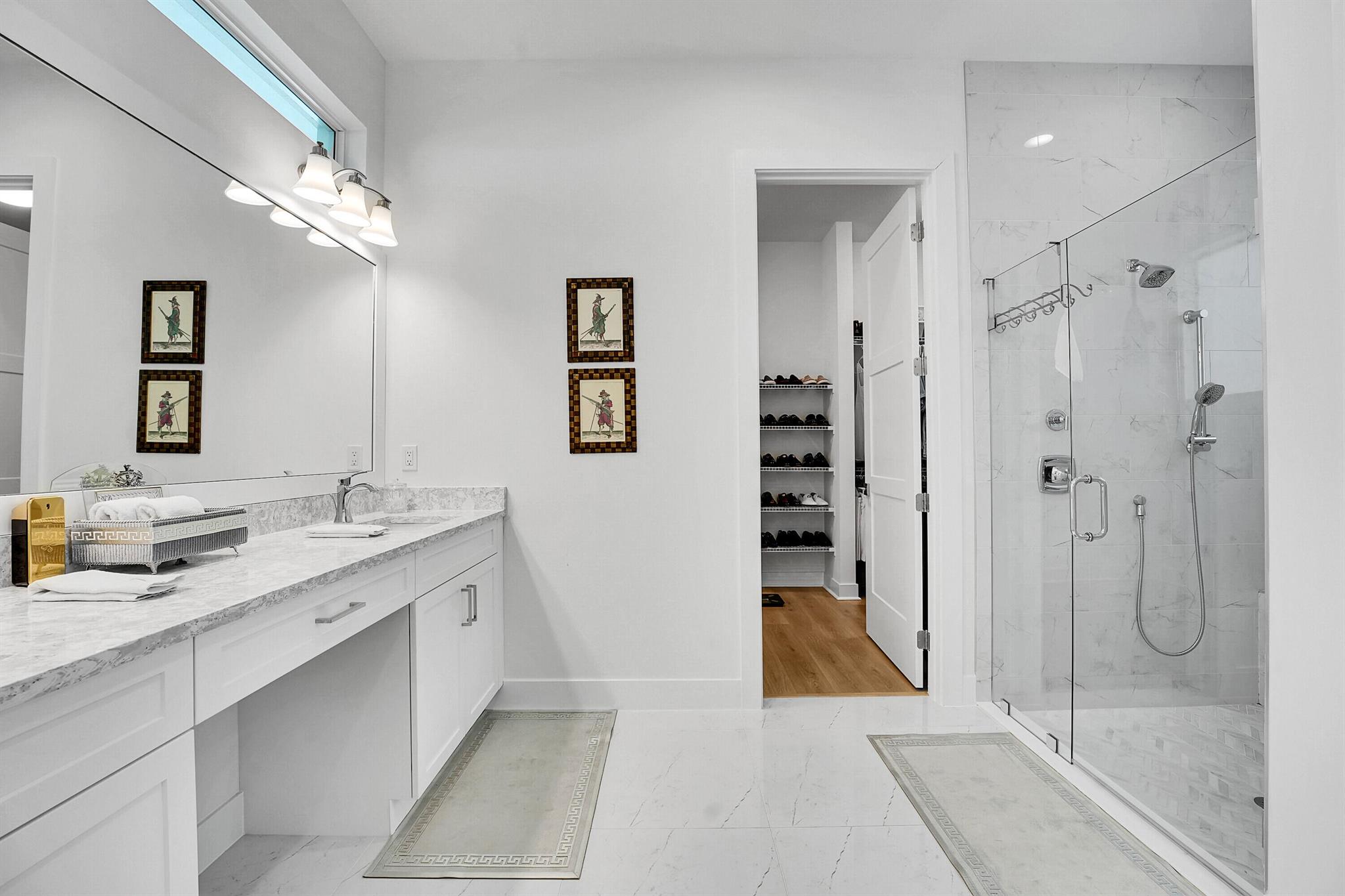 ALTON NEIGHBORHOOD - Residential Lease