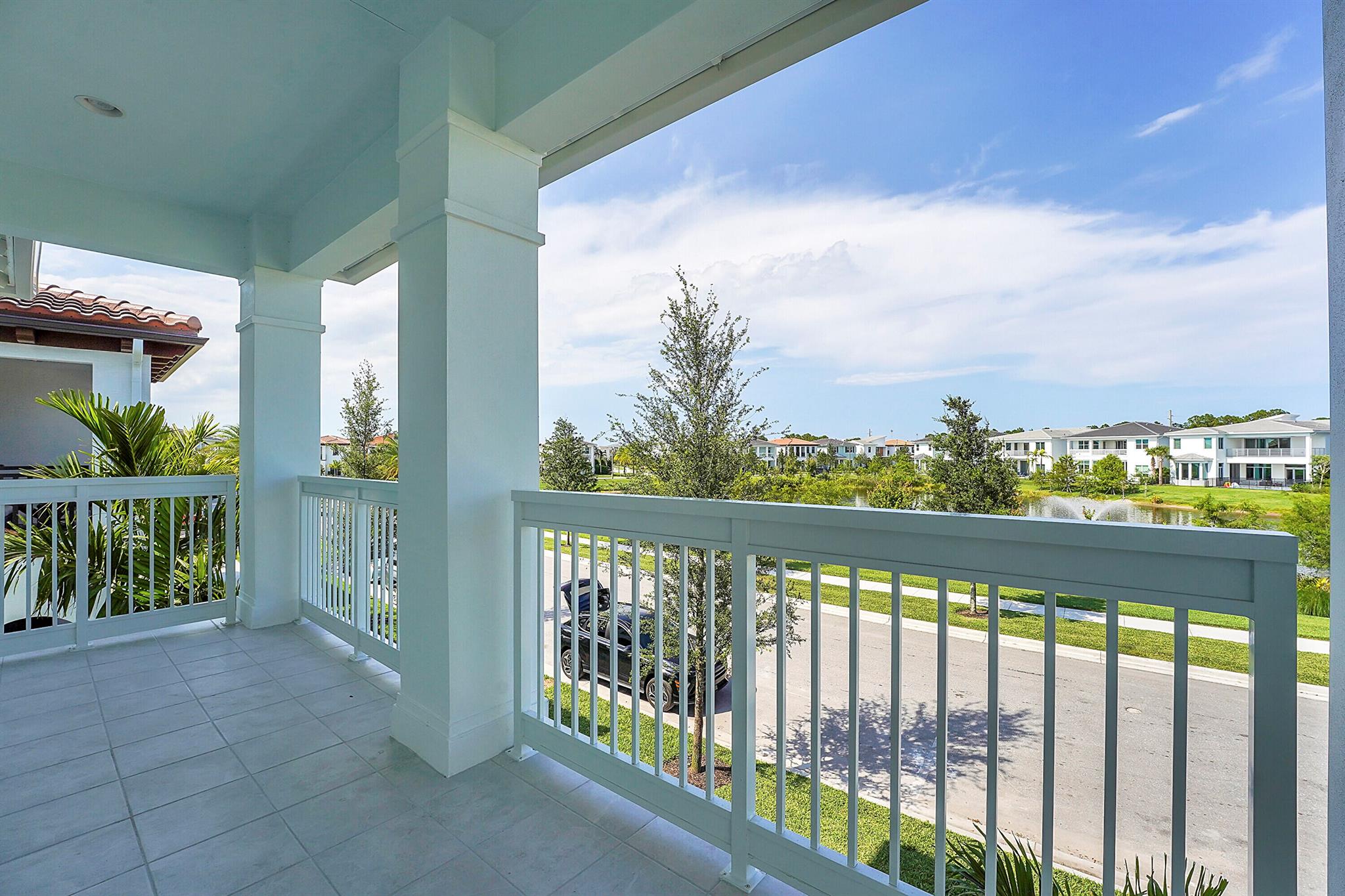 ALTON NEIGHBORHOOD - Residential Lease