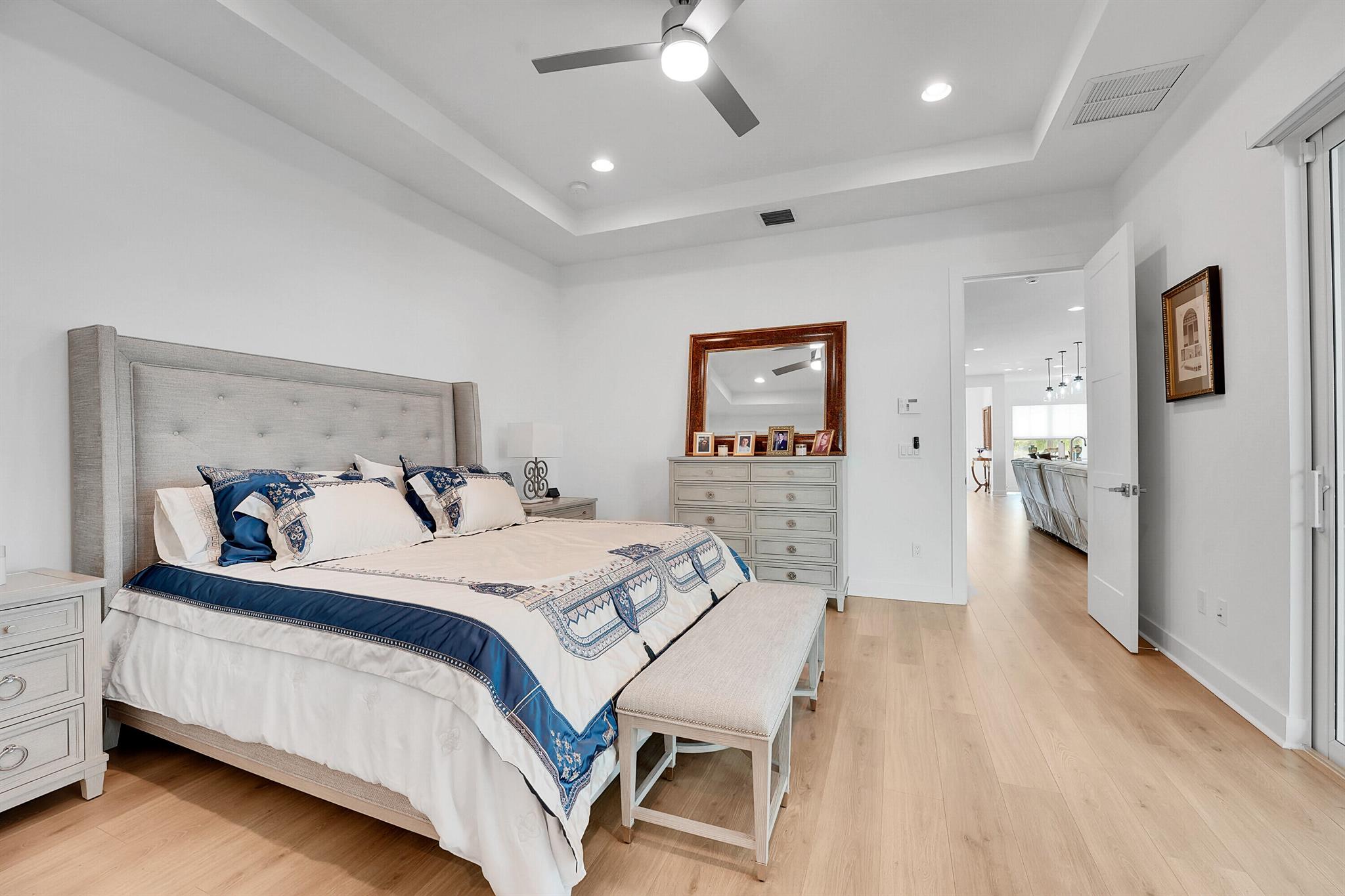 ALTON NEIGHBORHOOD - Residential Lease