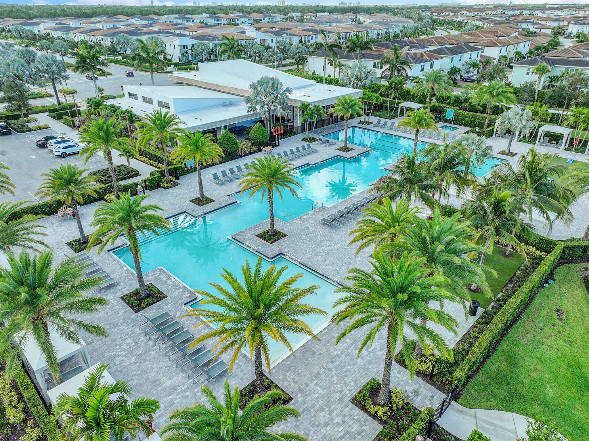 ALTON NEIGHBORHOOD - Residential Lease