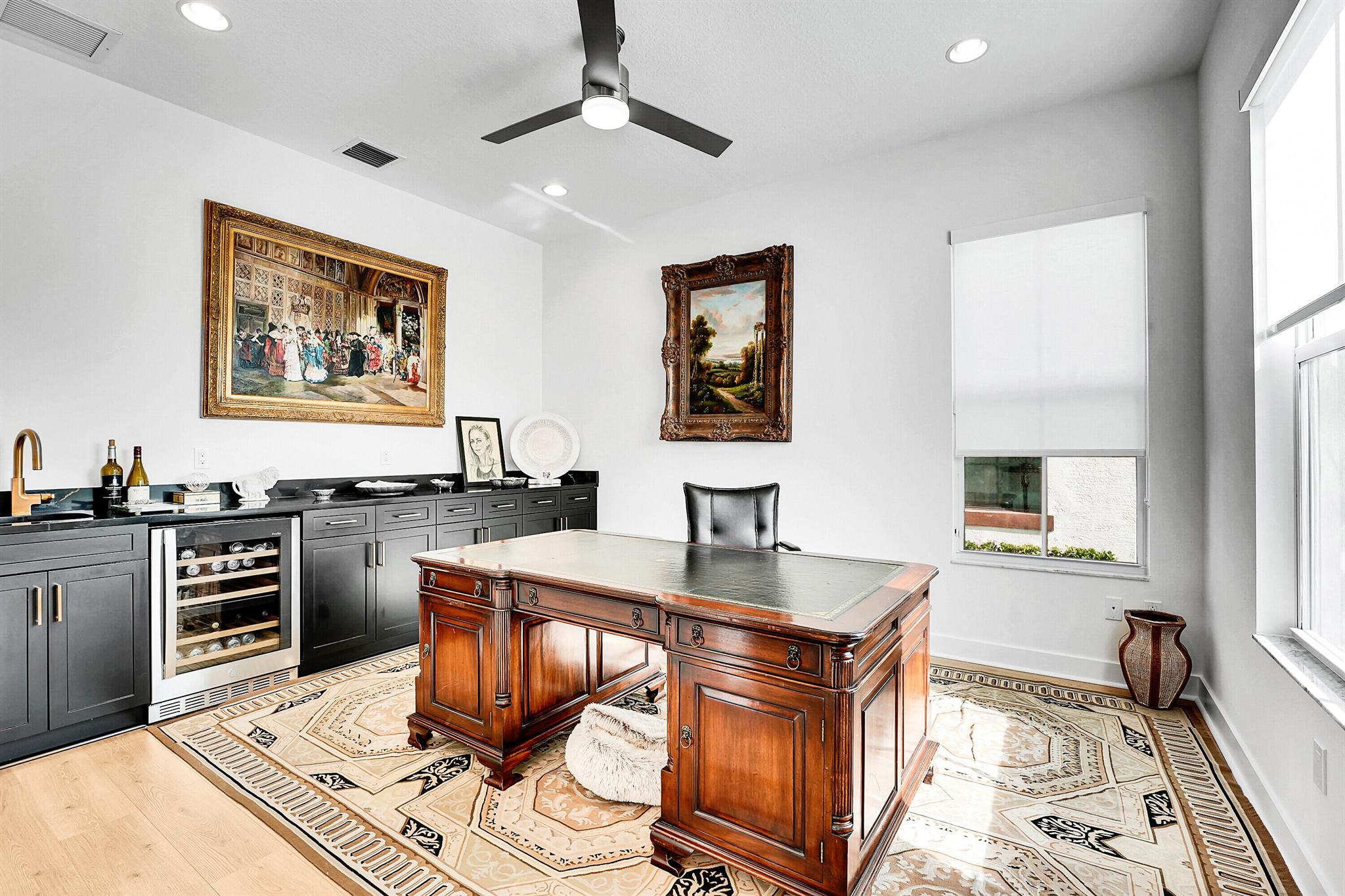 ALTON NEIGHBORHOOD - Residential Lease