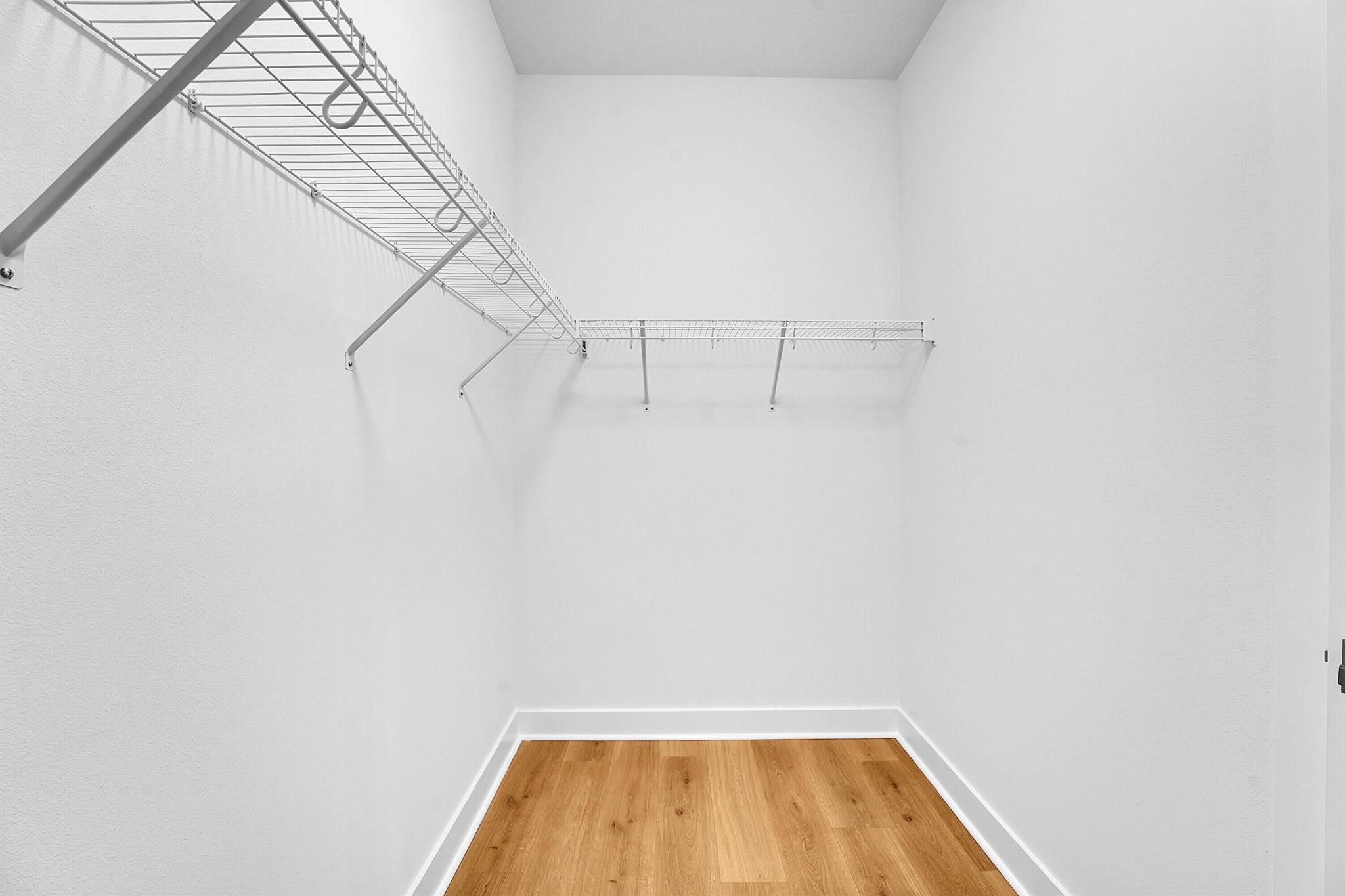 ALTON NEIGHBORHOOD - Residential Lease