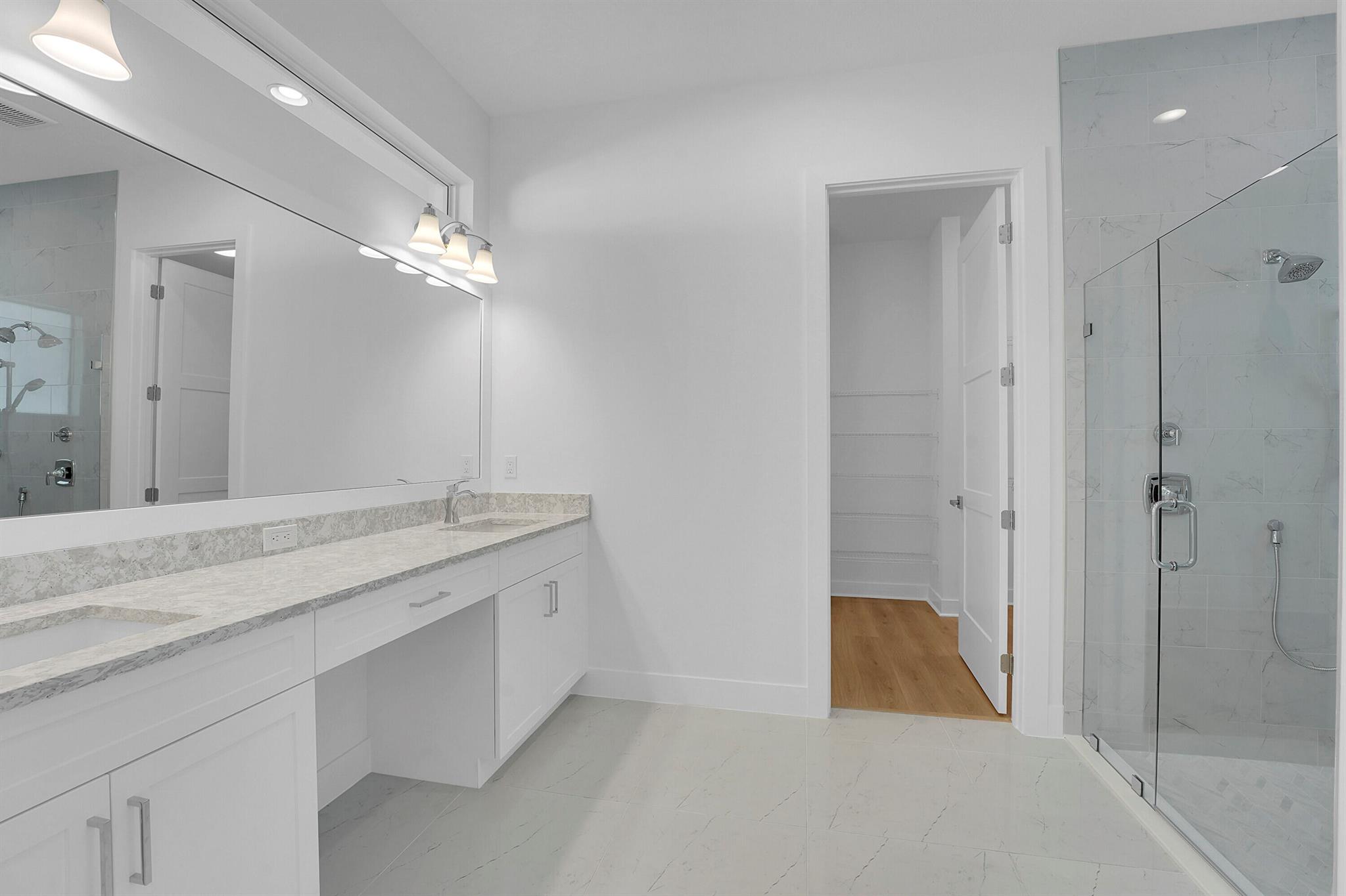 ALTON NEIGHBORHOOD - Residential Lease