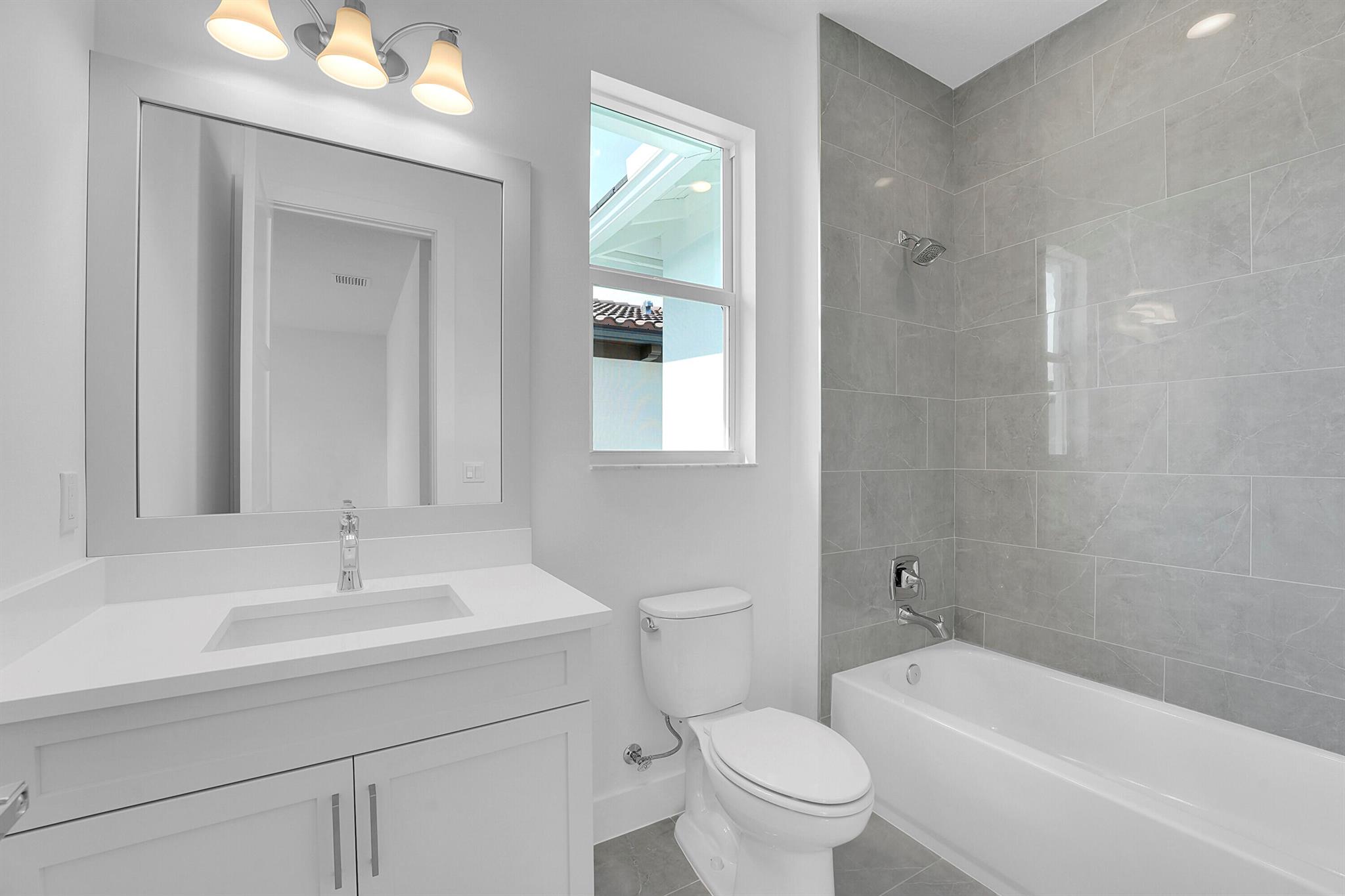 ALTON NEIGHBORHOOD - Residential Lease