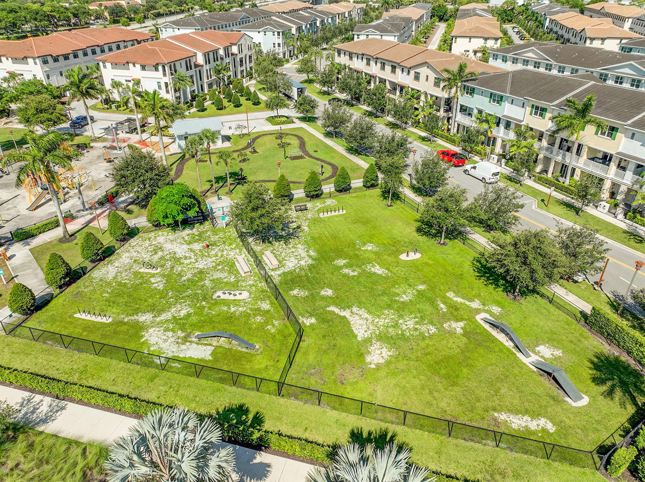 ALTON NEIGHBORHOOD - Residential Lease