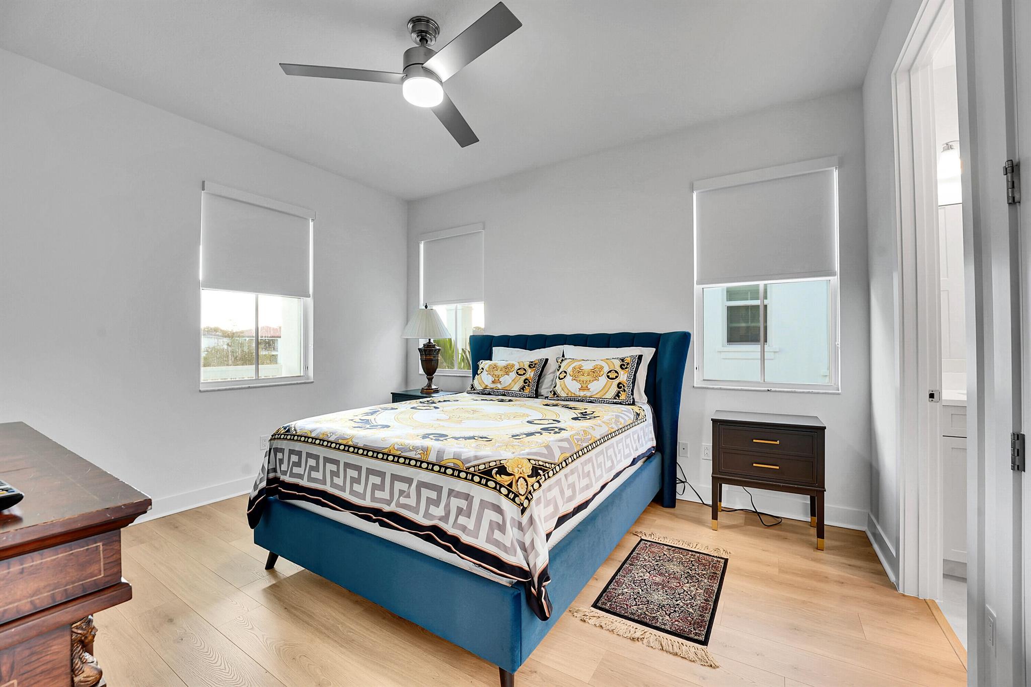 ALTON NEIGHBORHOOD - Residential Lease