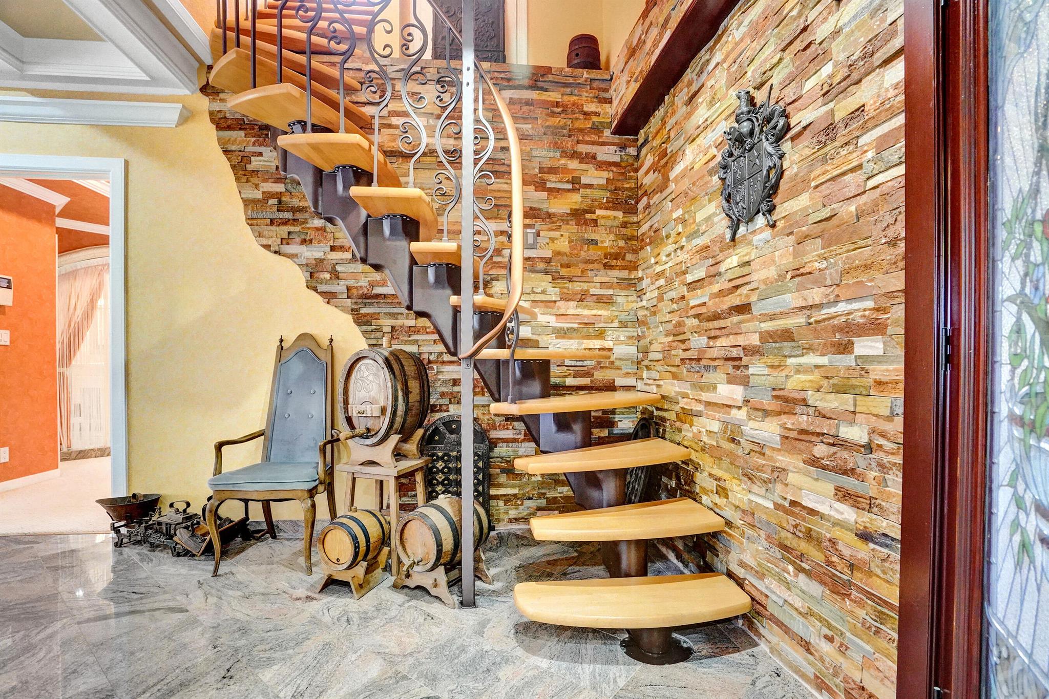 MANZO MAR - Residential Lease