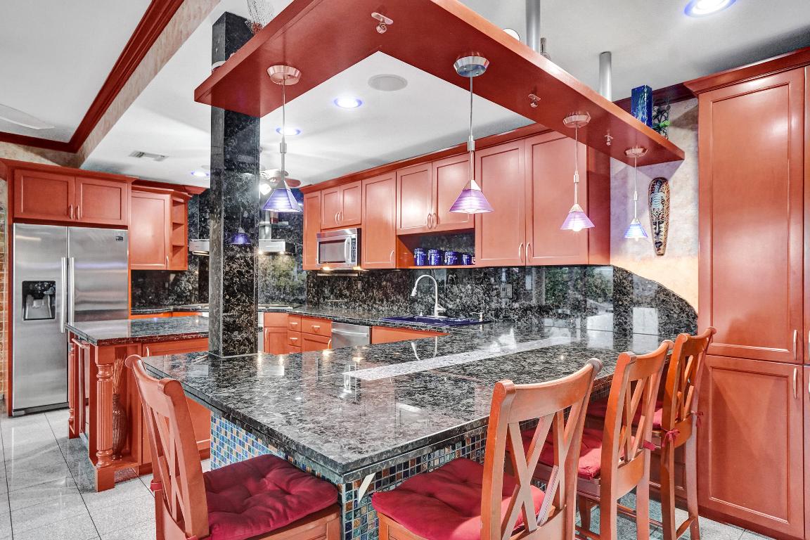 MANZO MAR - Residential Lease