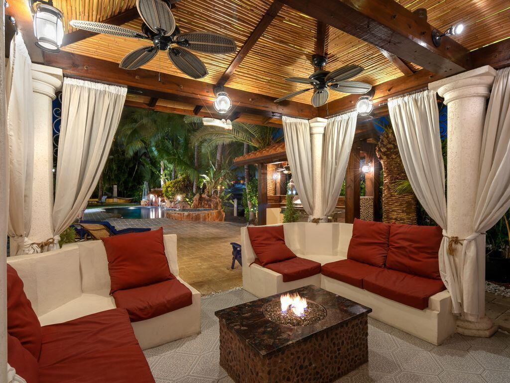 MANZO MAR - Residential Lease