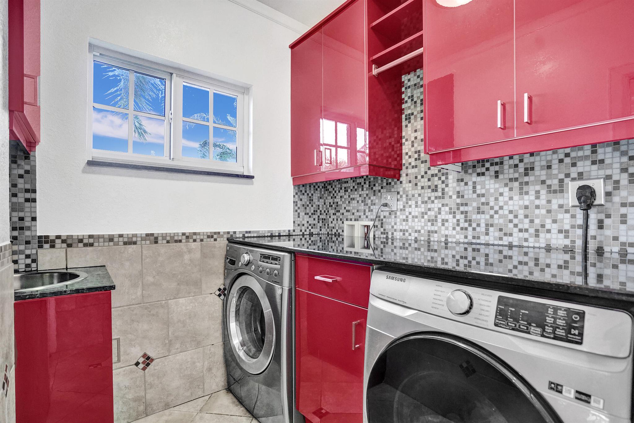 MANZO MAR - Residential Lease