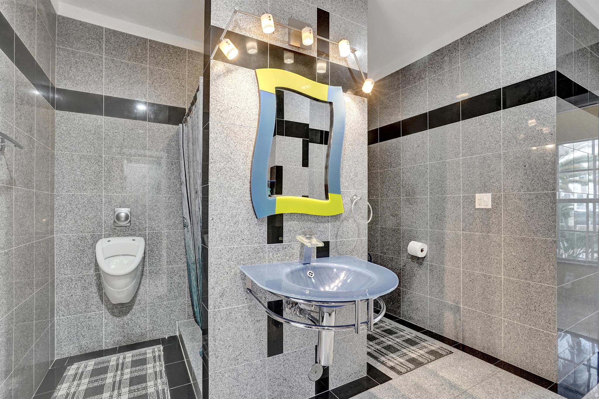 MANZO MAR - Residential Lease