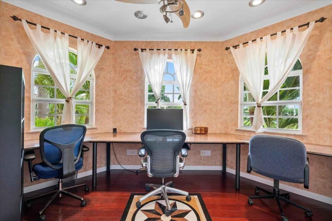 MANZO MAR - Residential Lease