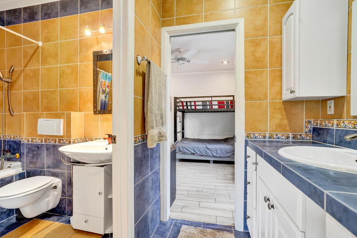 MANZO MAR - Residential Lease