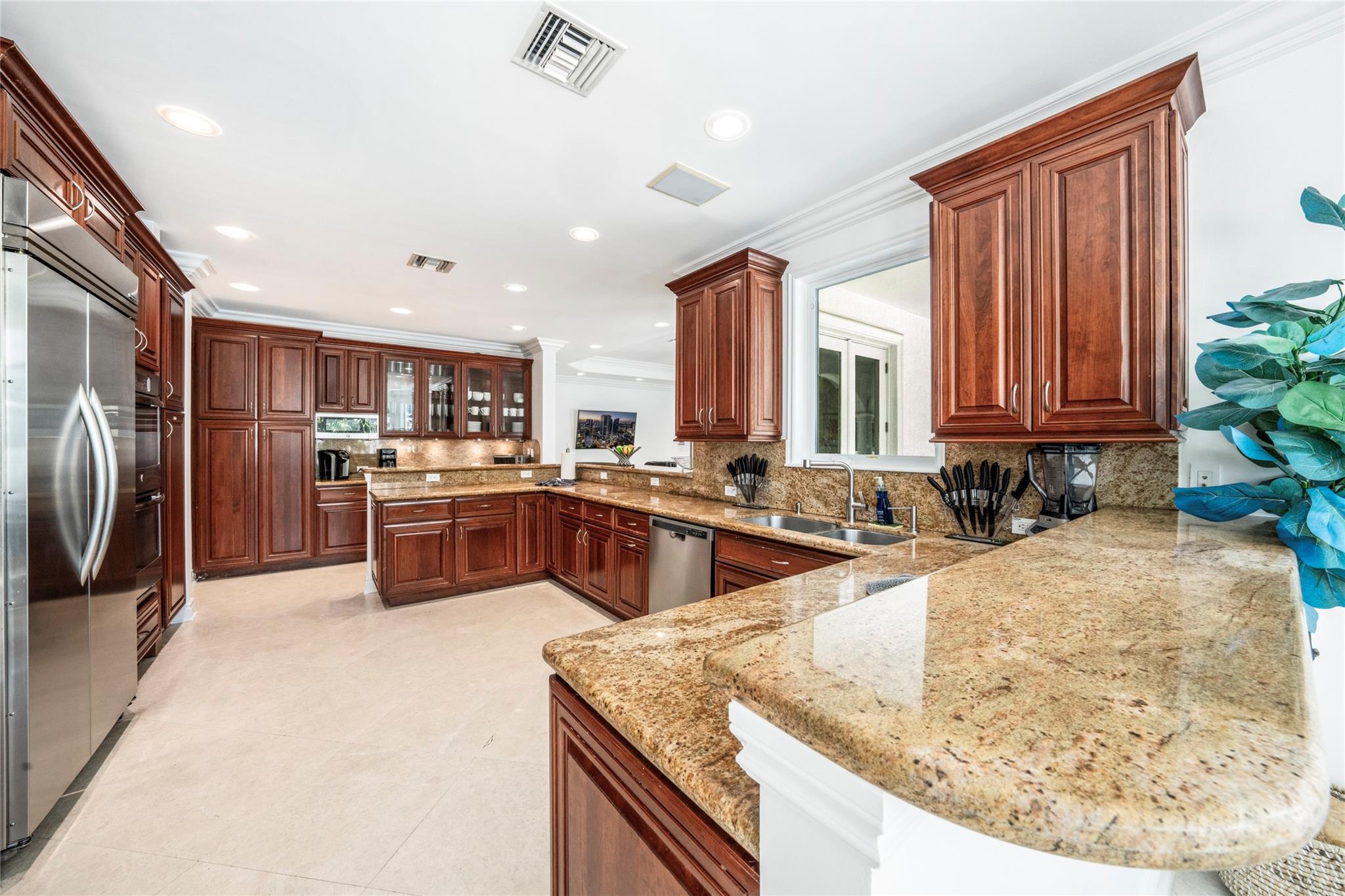 Venice 8-12 B - Residential Lease