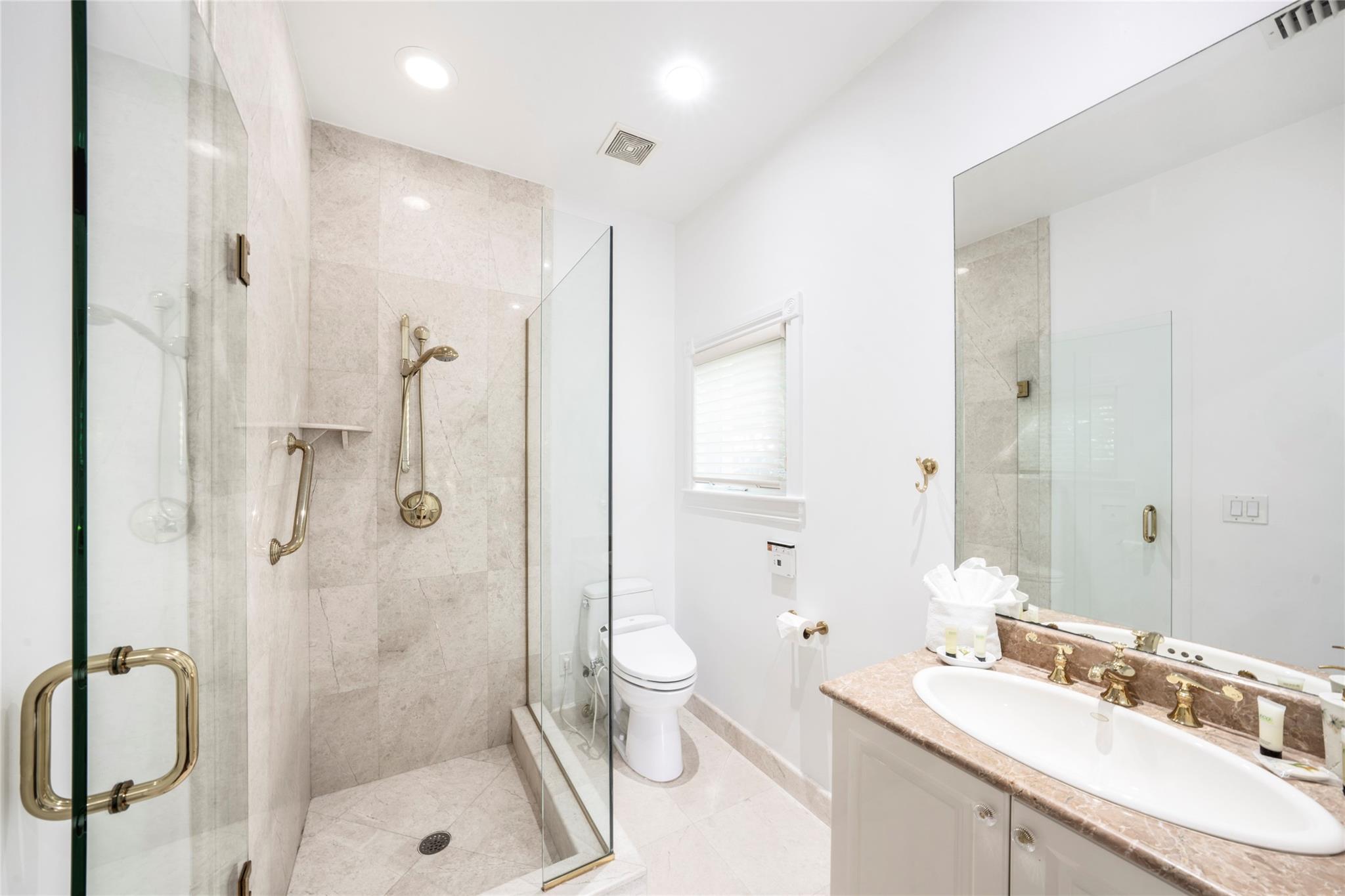 Venice 8-12 B - Residential Lease