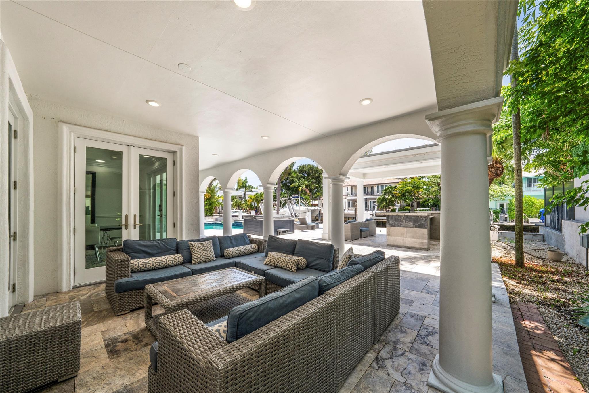 Venice 8-12 B - Residential Lease