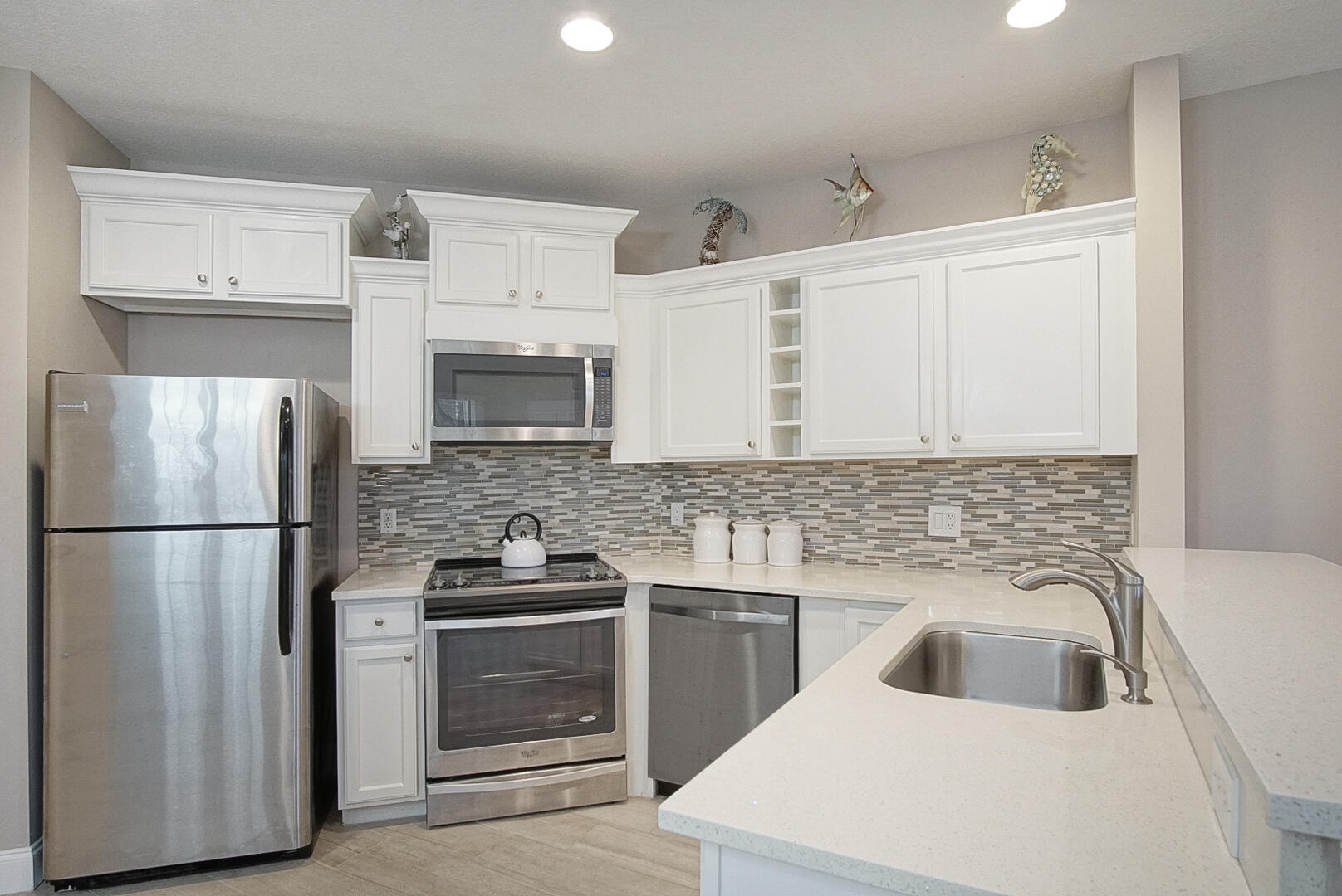 CASTLE PINES CONDOMINIUM - Residential