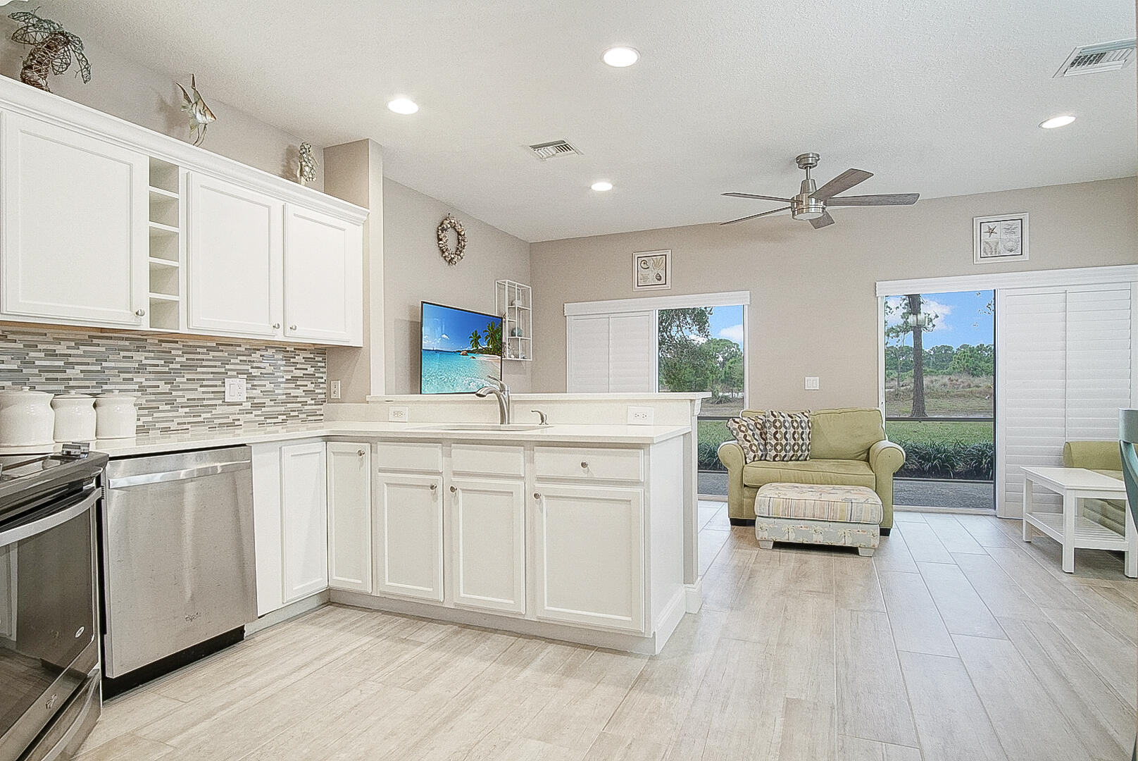 CASTLE PINES CONDOMINIUM - Residential